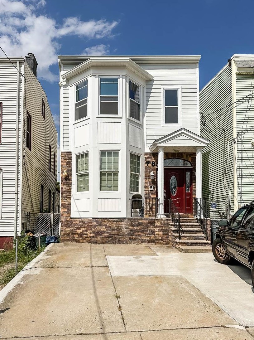 78 Boyd Ave, Jersey City, NJ 07304-1408