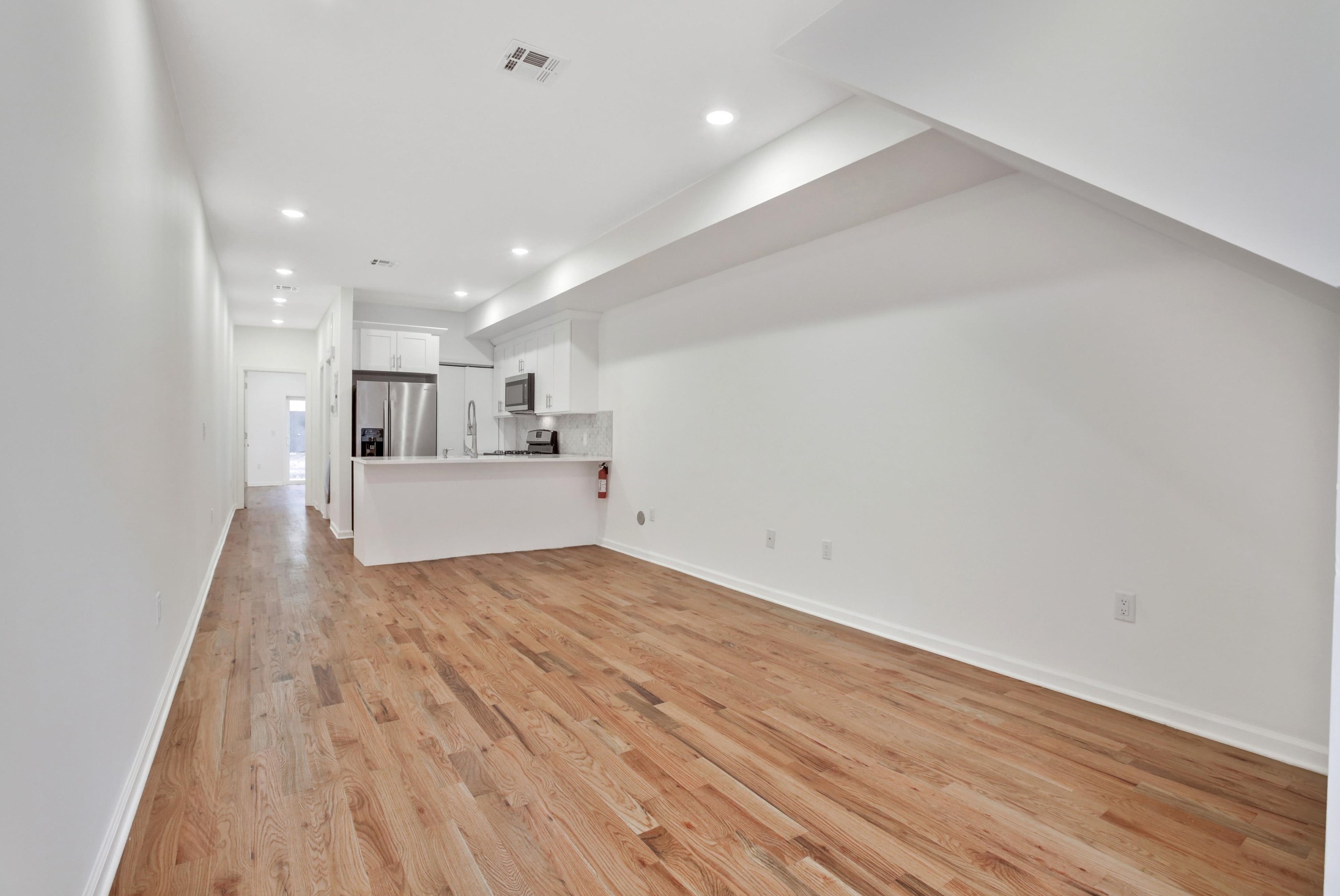 300 Halladay St #1, Jersey City, NJ 07304