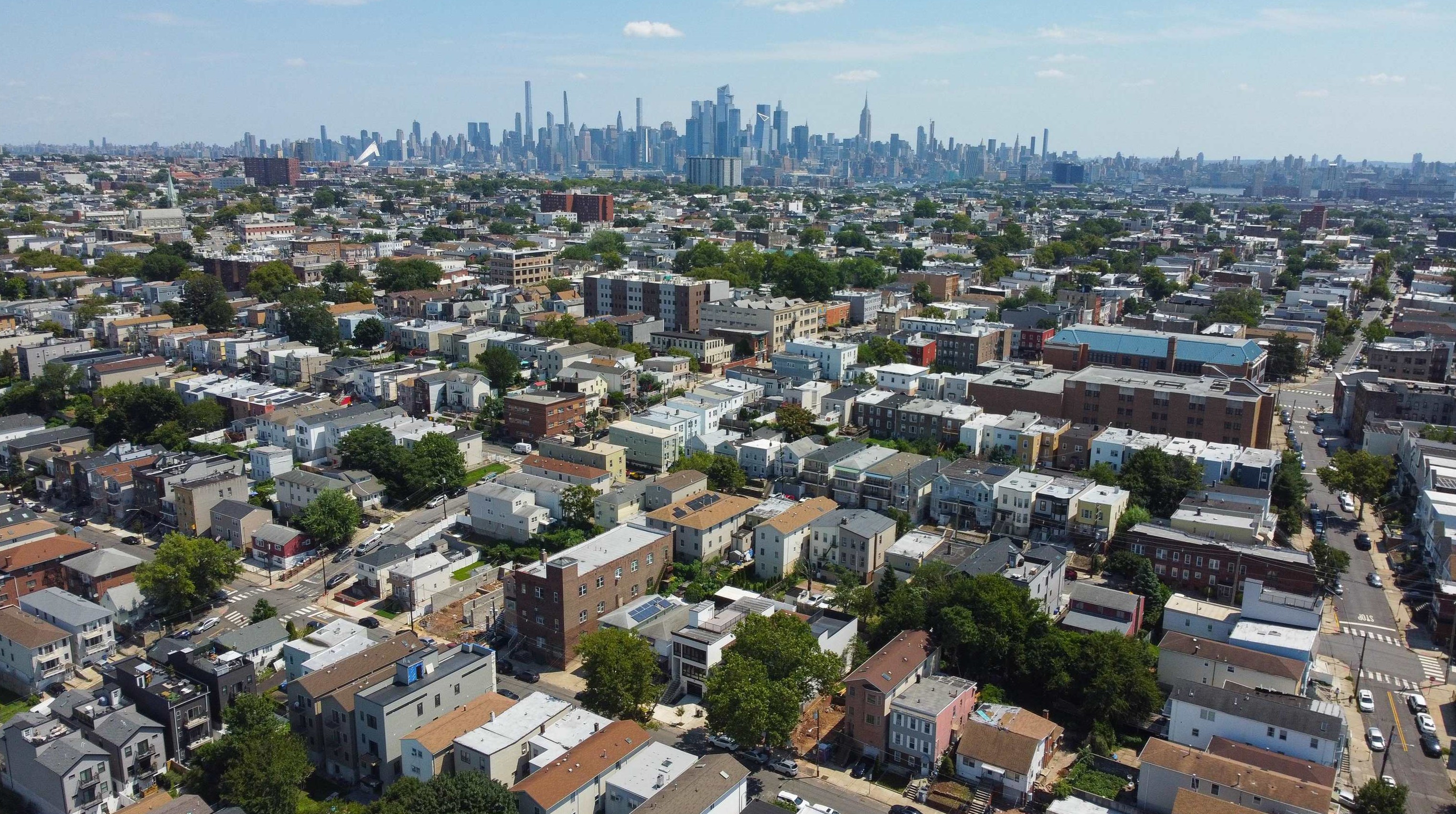 88 Terrace Ave, Jersey City NJ  07307-4330 exterior