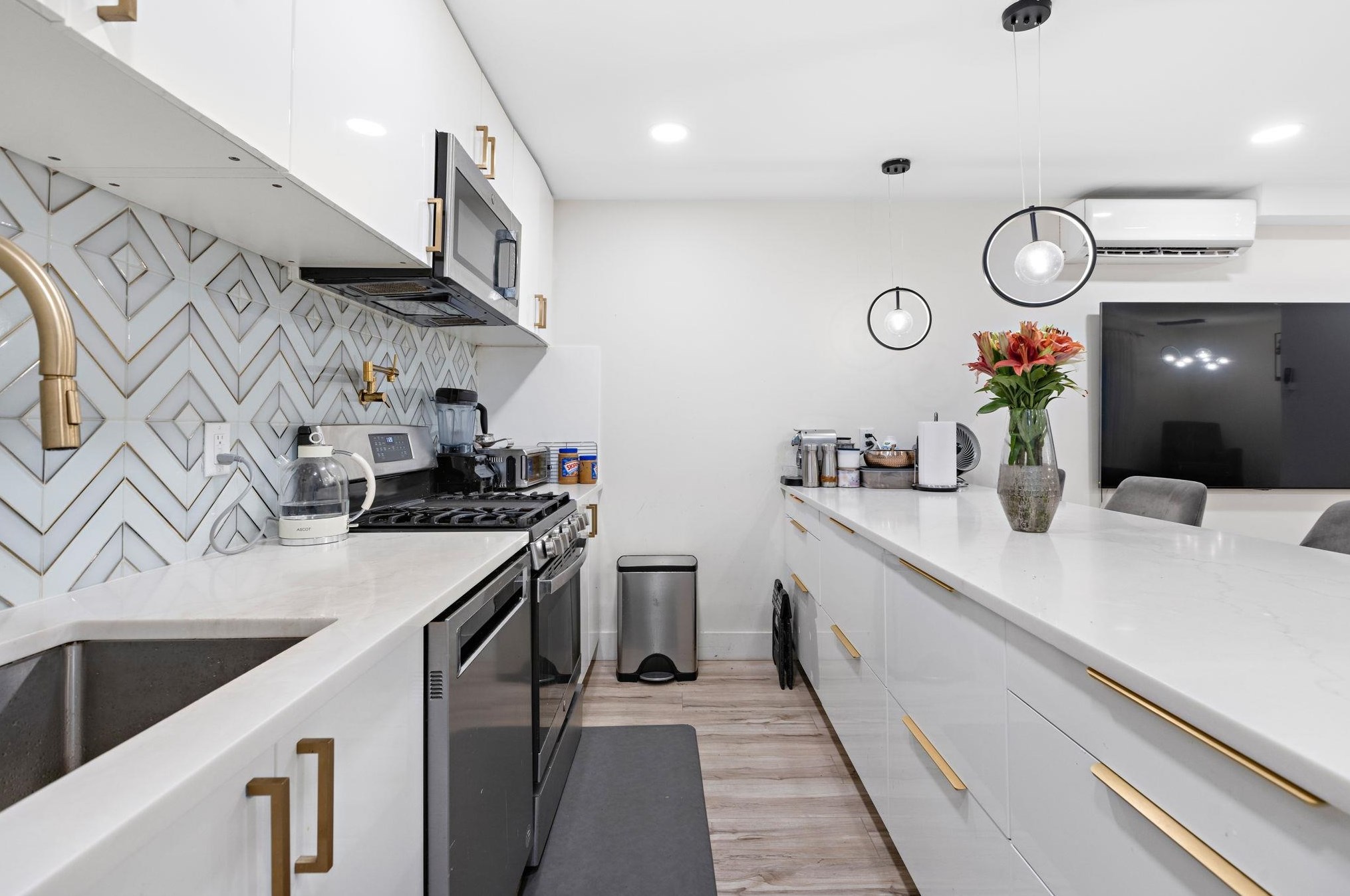 142 Morris St #1, Jersey City, NJ 07302