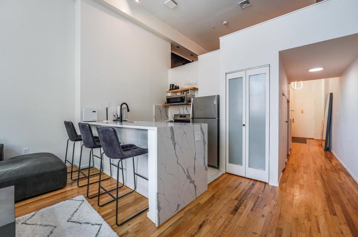 518 Gregory Ave #c214, Union City, NJ 07086