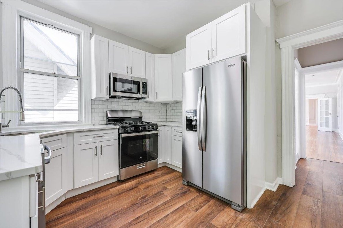 32 Claremont Ave, Jersey City, NJ 07305-4450