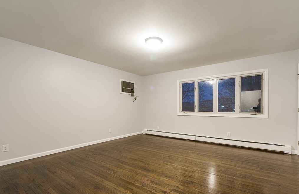 145 Hobart Ave, Bayonne, NJ 07002