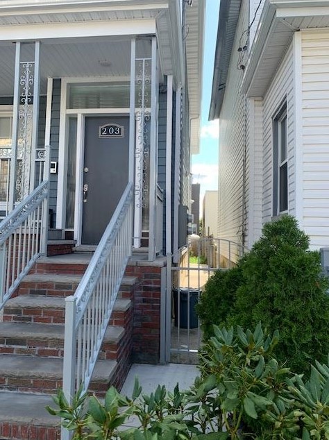 203 Pearsall Ave, Jersey City, NJ 07305