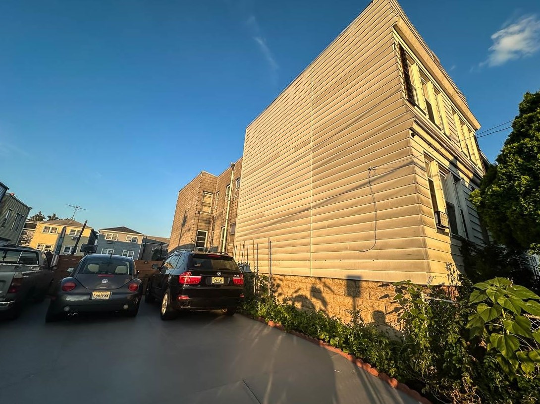 292 Linden Ave, Jersey City, NJ 07305