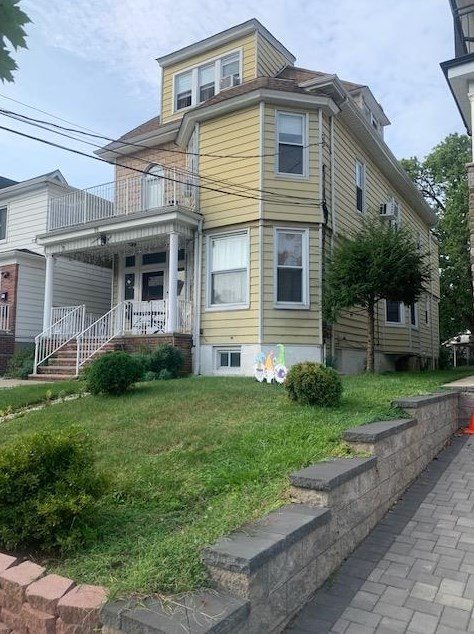 78 W 31st St, Bayonne, NJ 07002