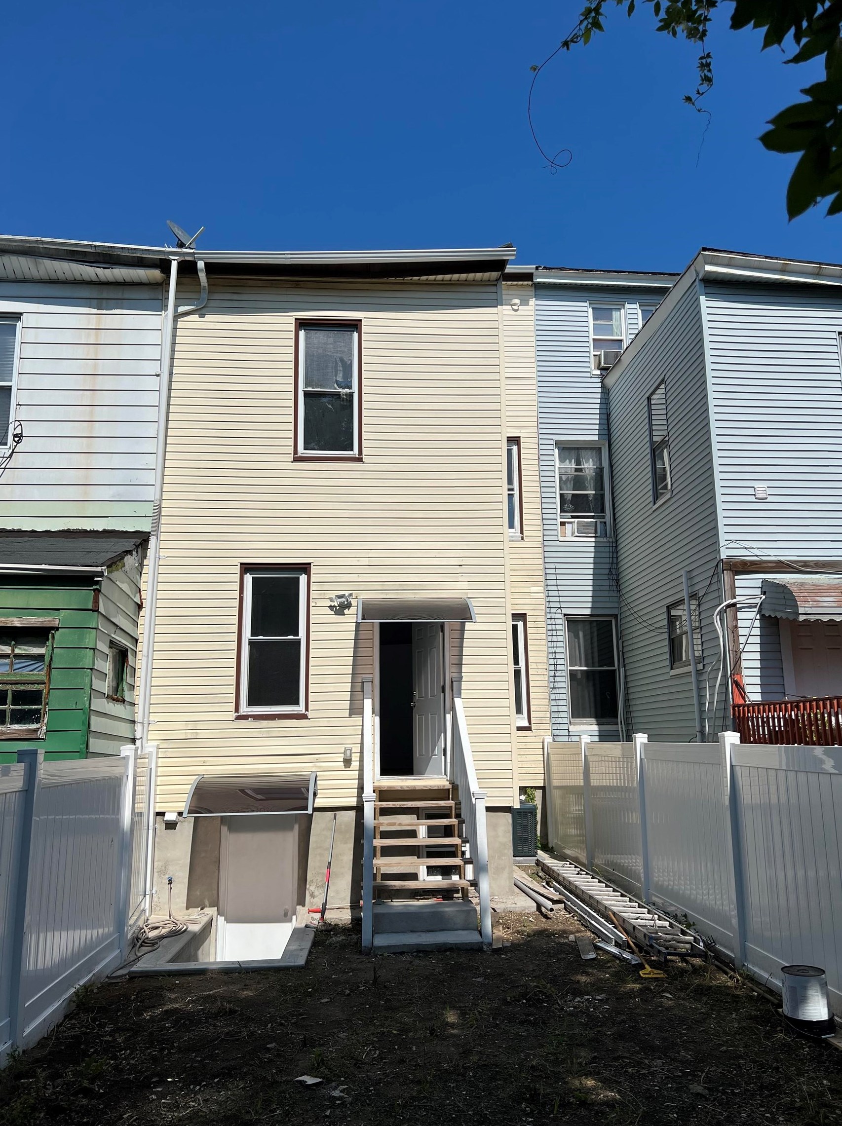 153 Danforth Ave, Jersey City NJ  07305-2627 exterior