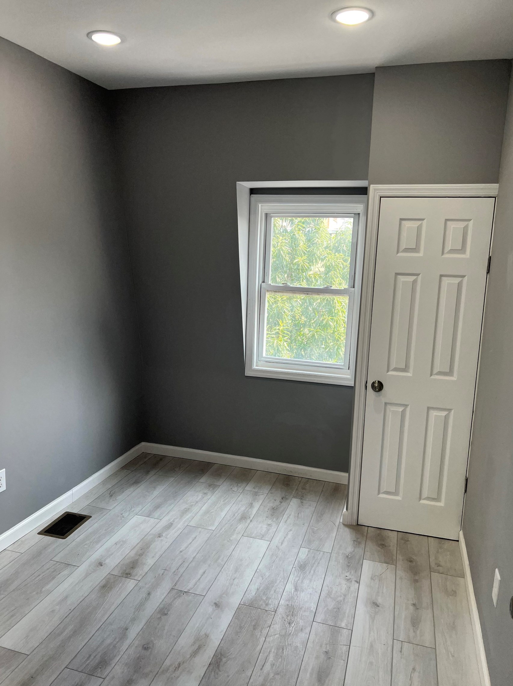 153 Danforth Ave, Jersey City NJ  07305-2627 exterior