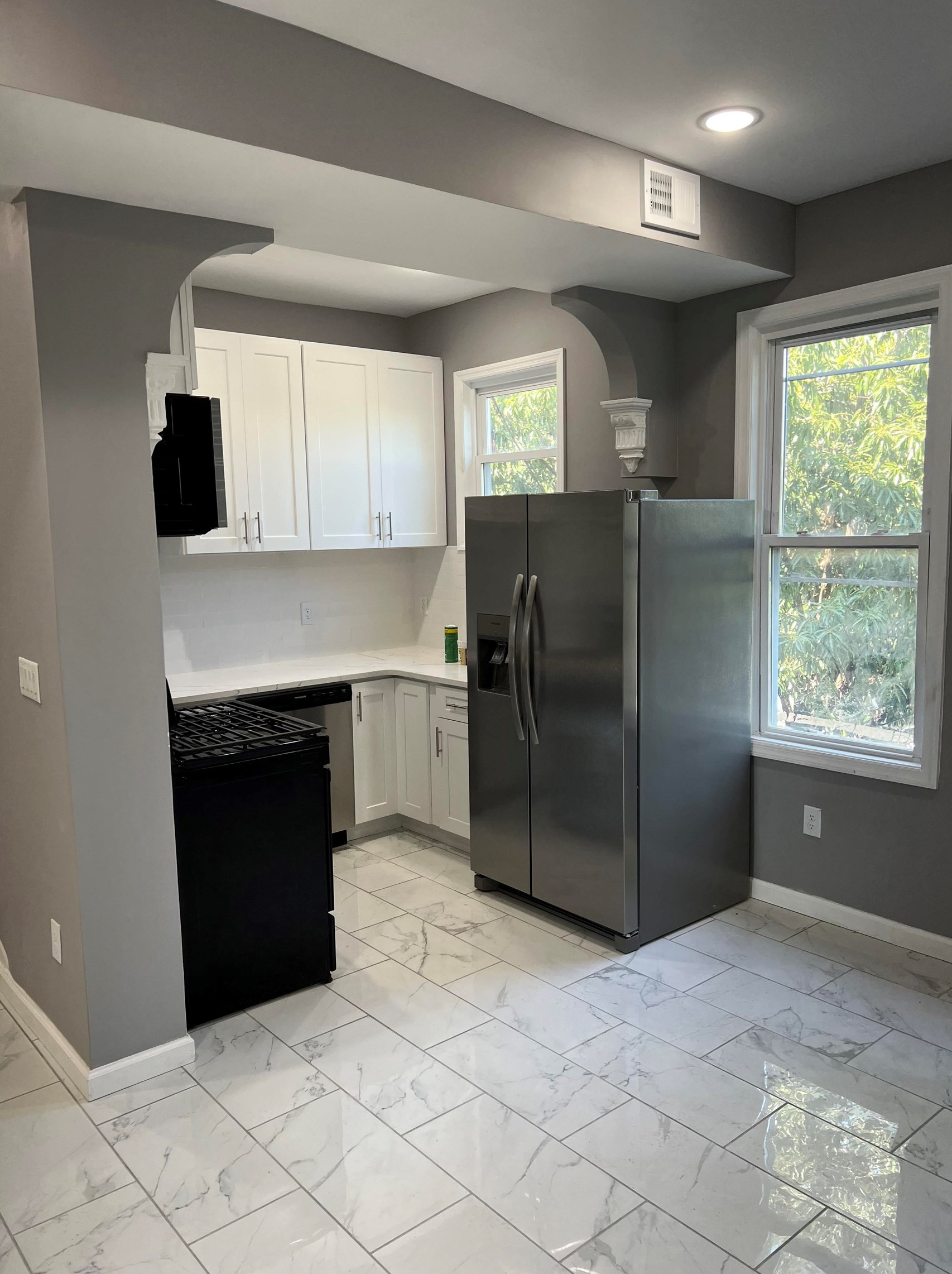 153 Danforth Ave, Jersey City, NJ 07305-2627