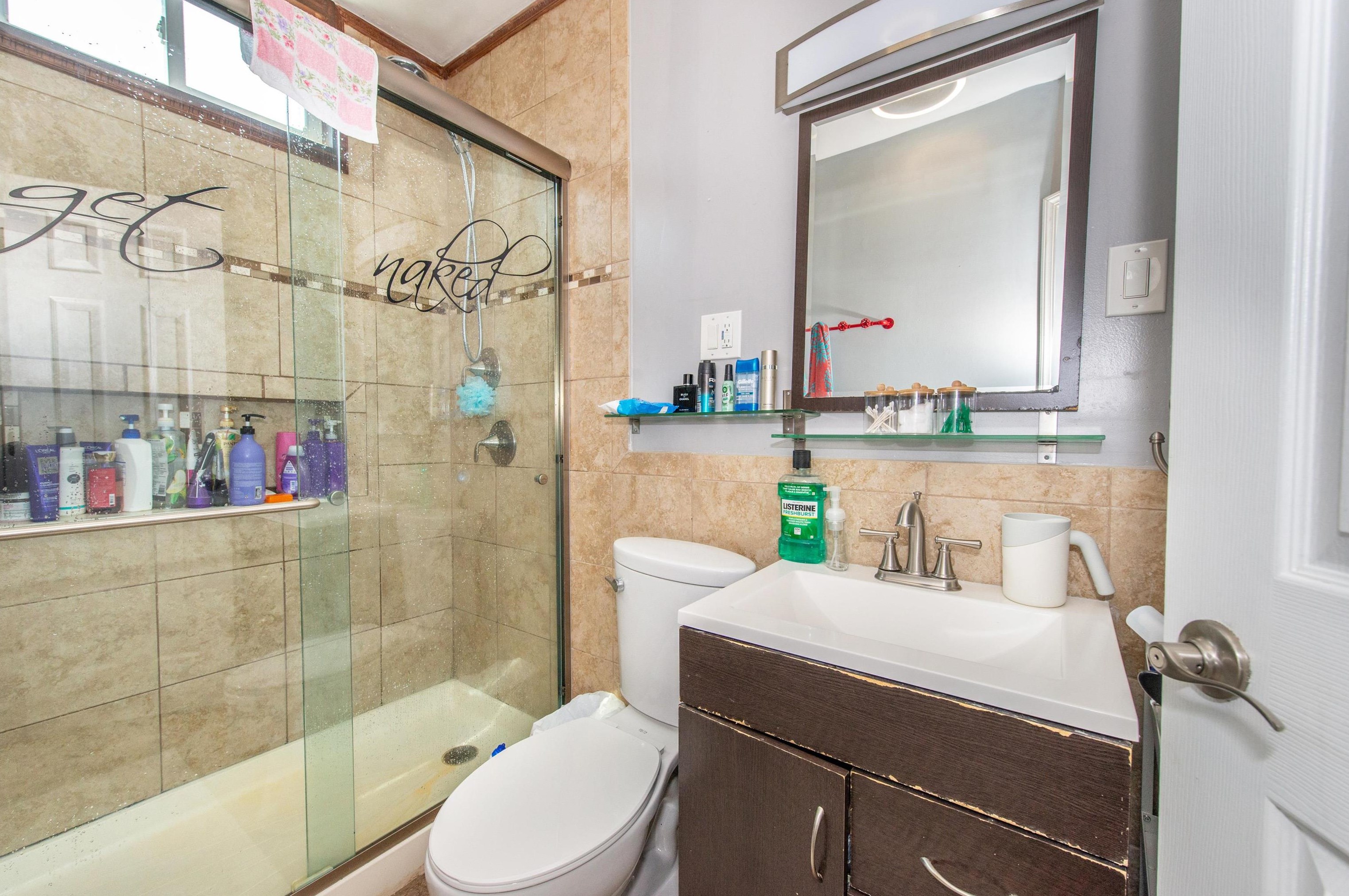 264 Davis Ave, Kearny NJ 07032-3402 exterior