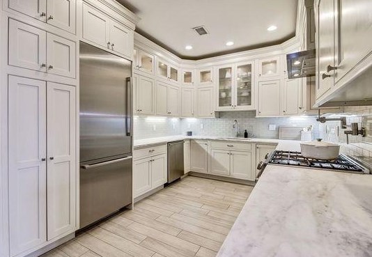 231 1st St #4e, Jersey City, NJ 07302