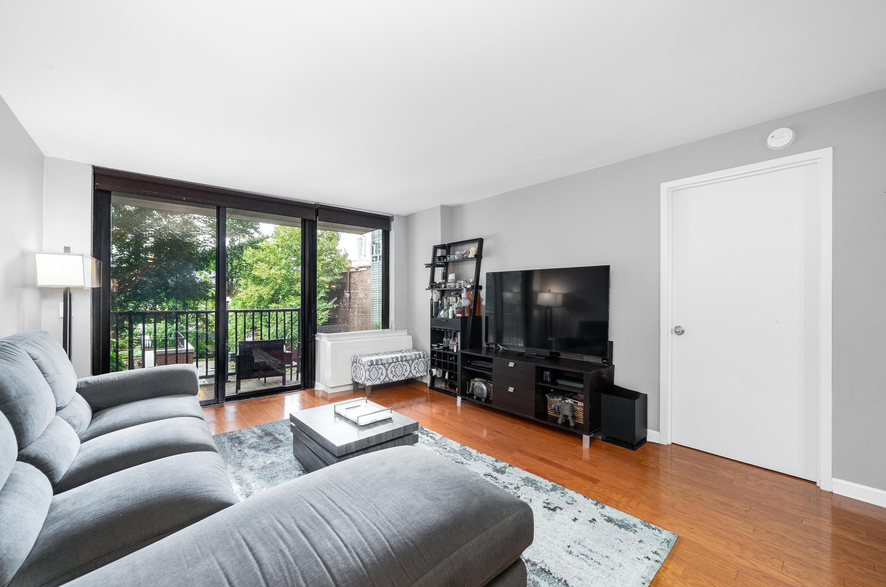 700 Grove St Apt 3r, Jersey City, NJ