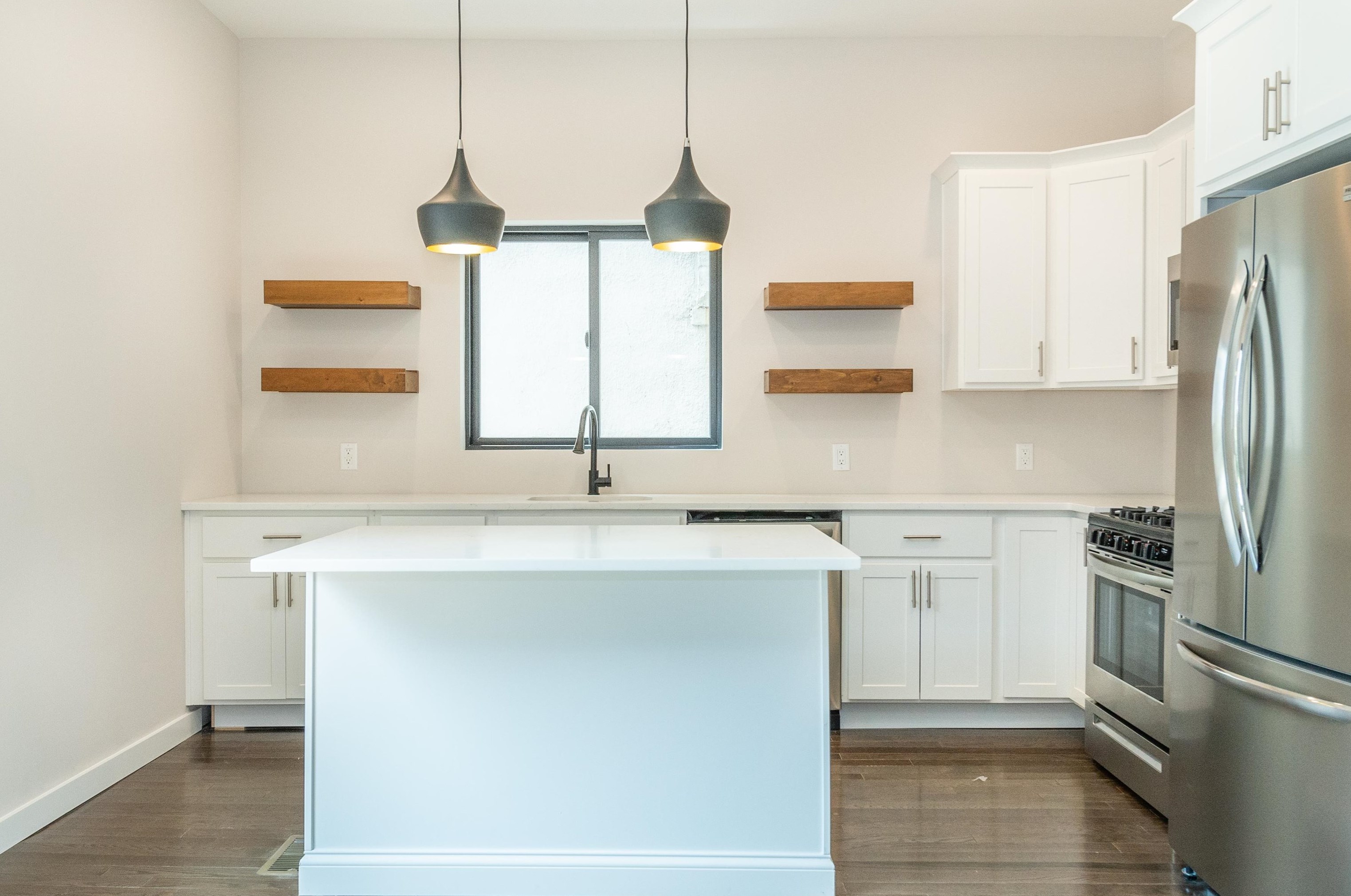 2212 Palisade Ave, Union City NJ  07086-4517 exterior