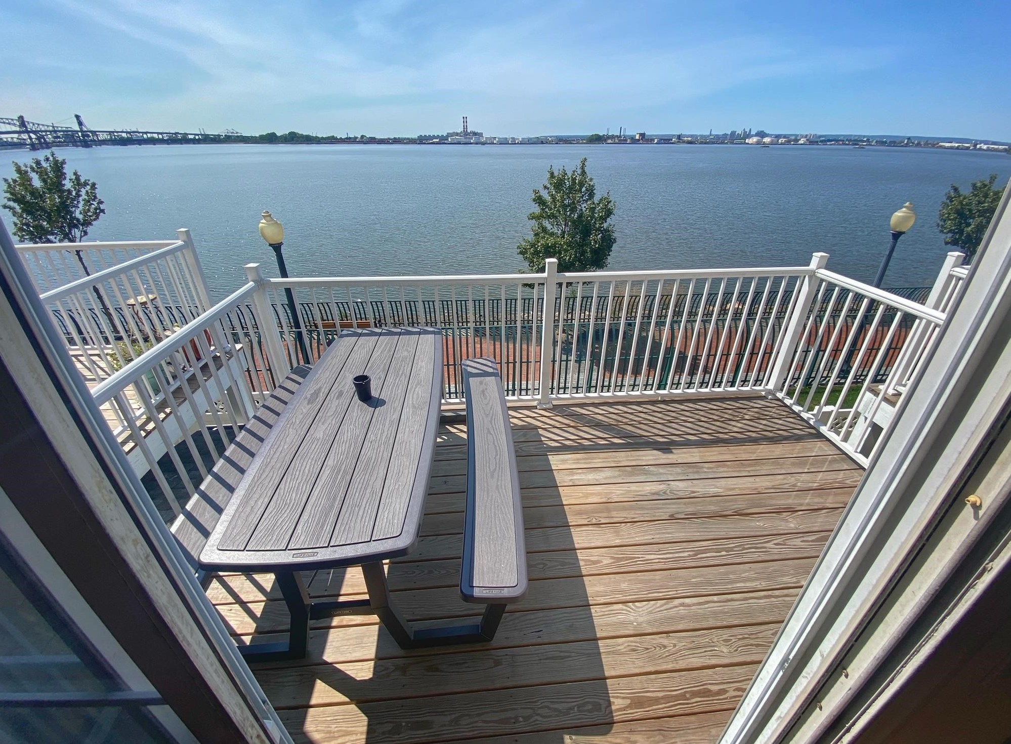 17 Willow St, Jersey City, NJ 07305