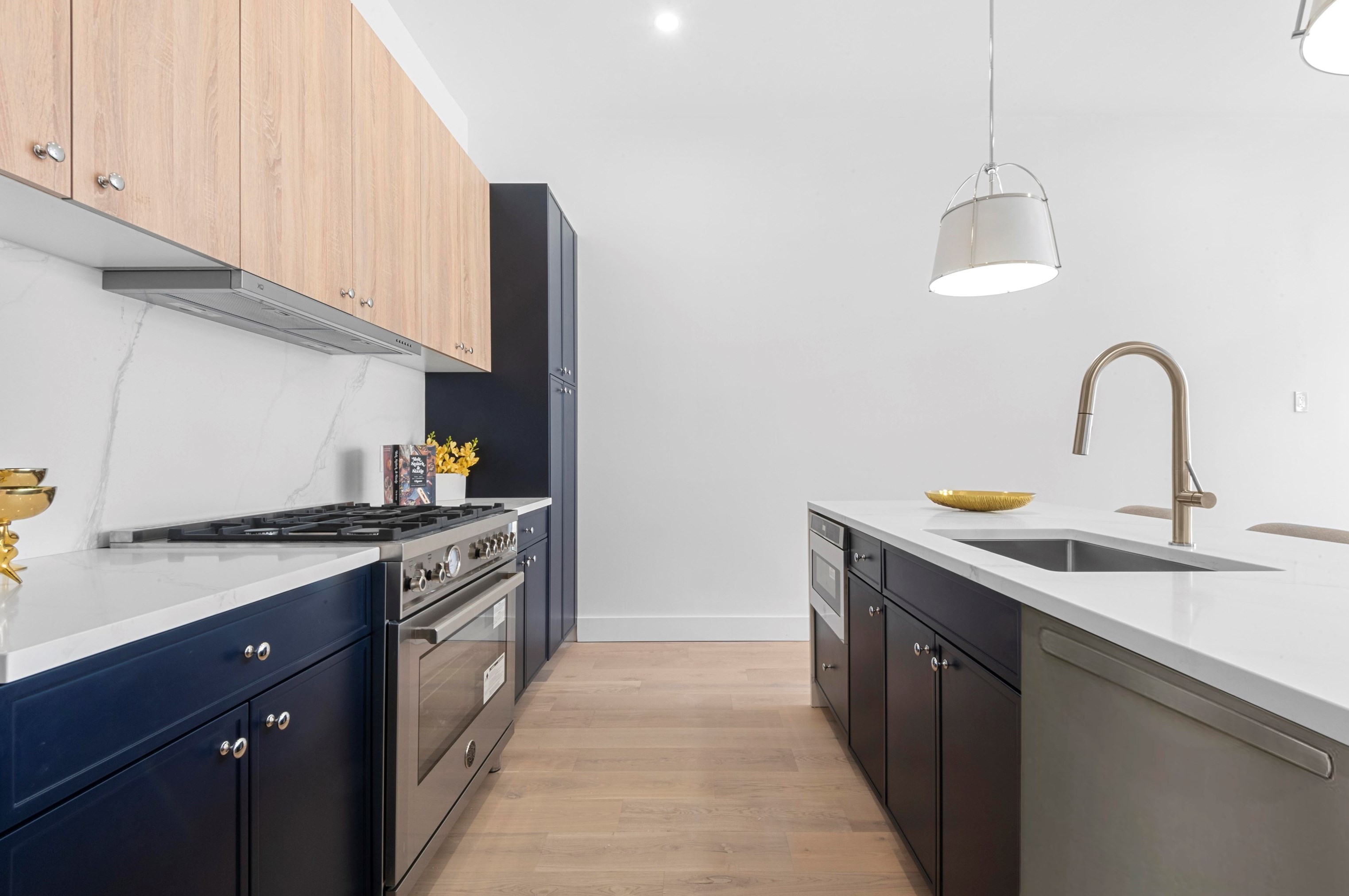 98 Webster Ave #3, Jersey City, NJ 07307