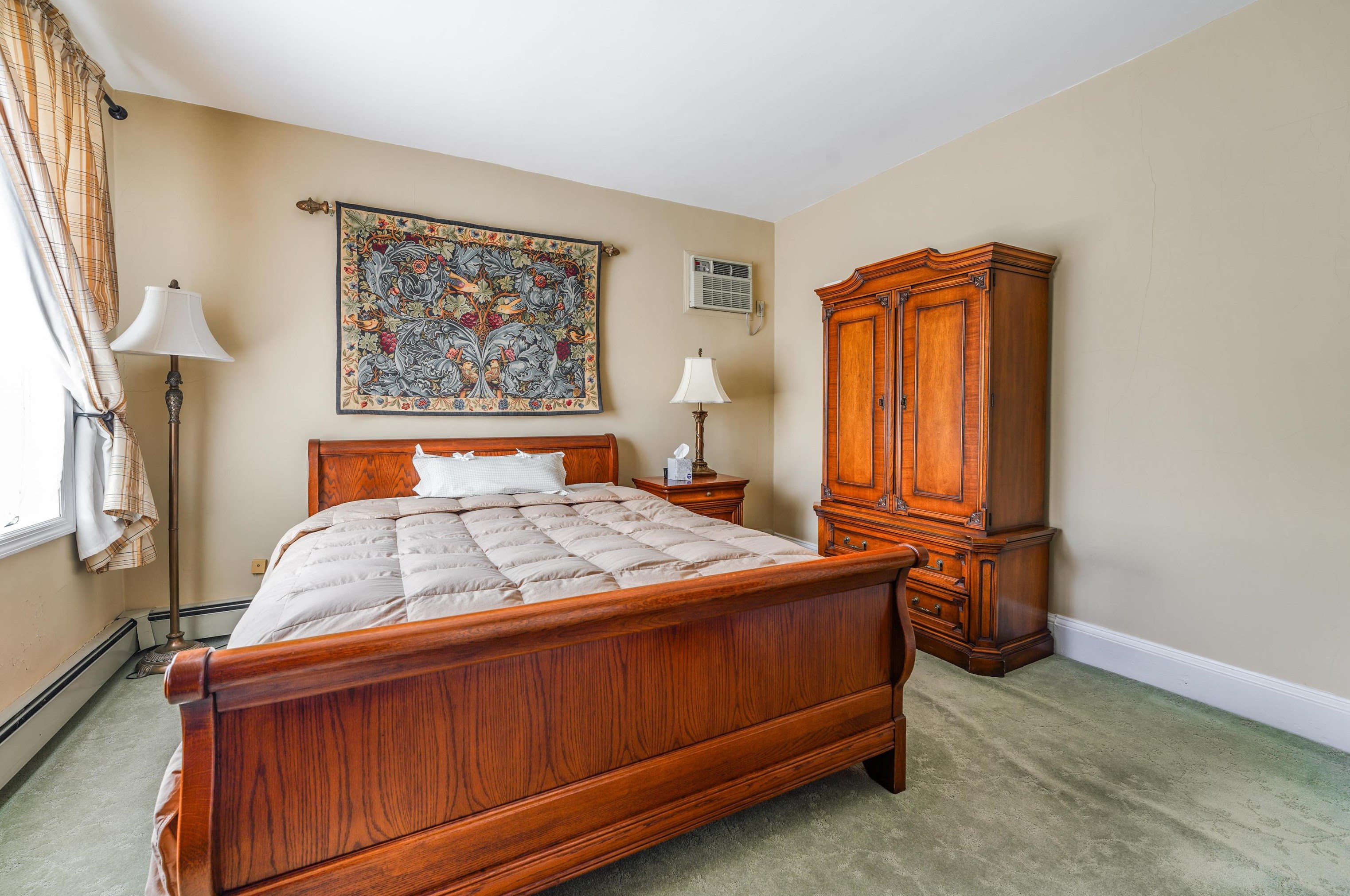 953 Avenue C, Bayonne NJ  07002-2439 exterior