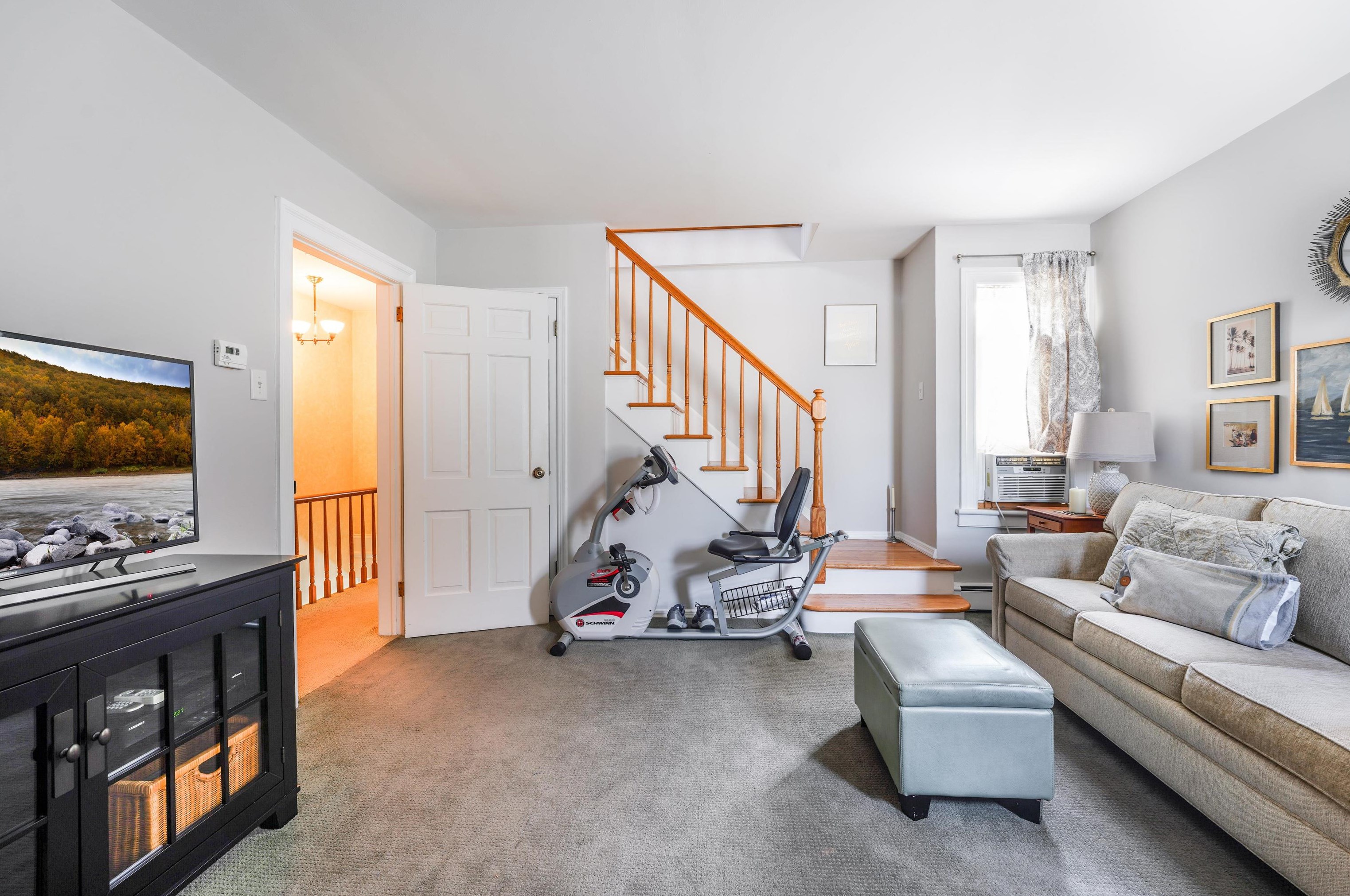 953 Avenue C, Bayonne NJ  07002-2439 exterior