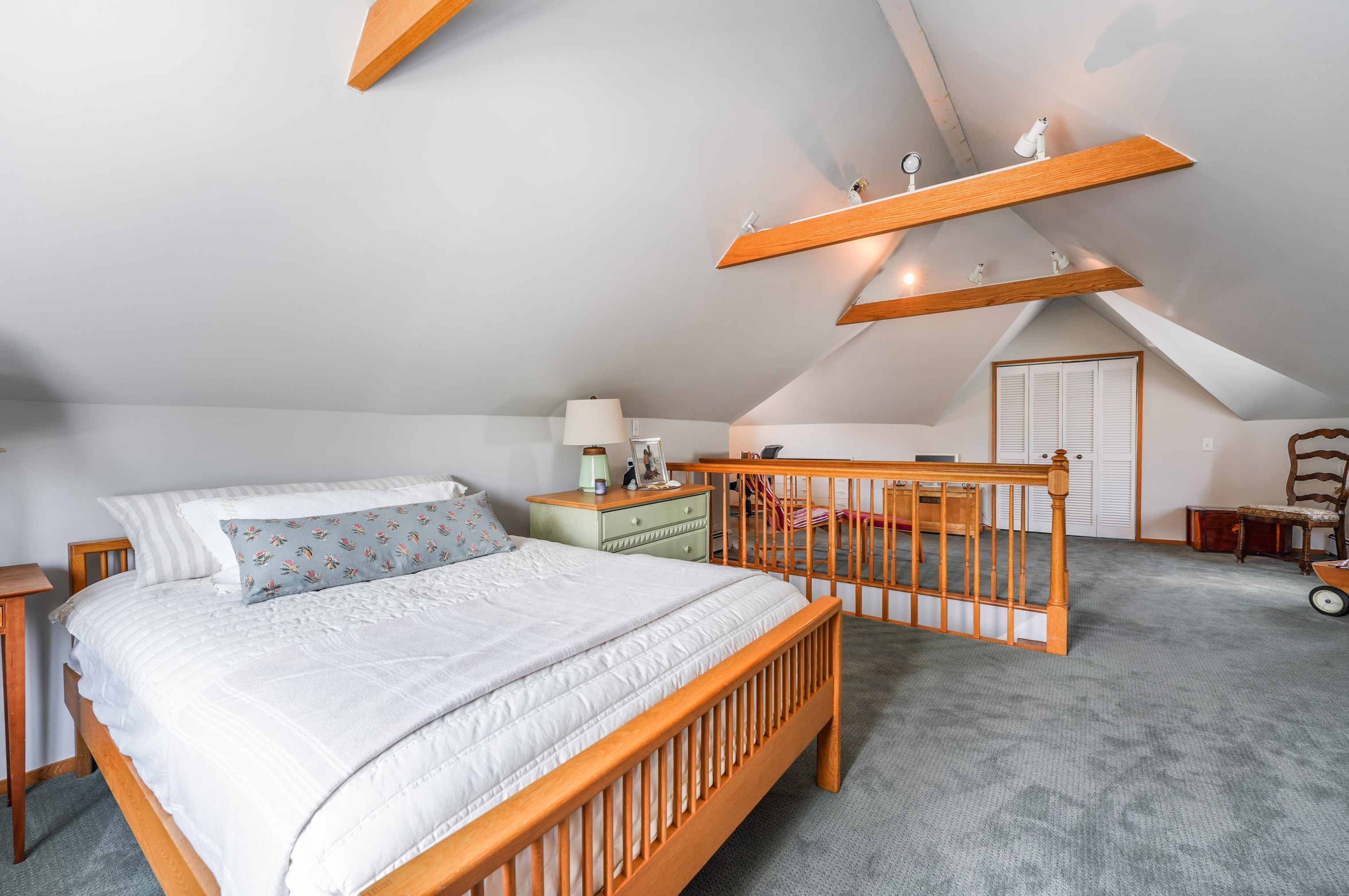 953 Avenue C, Bayonne NJ  07002-2439 exterior