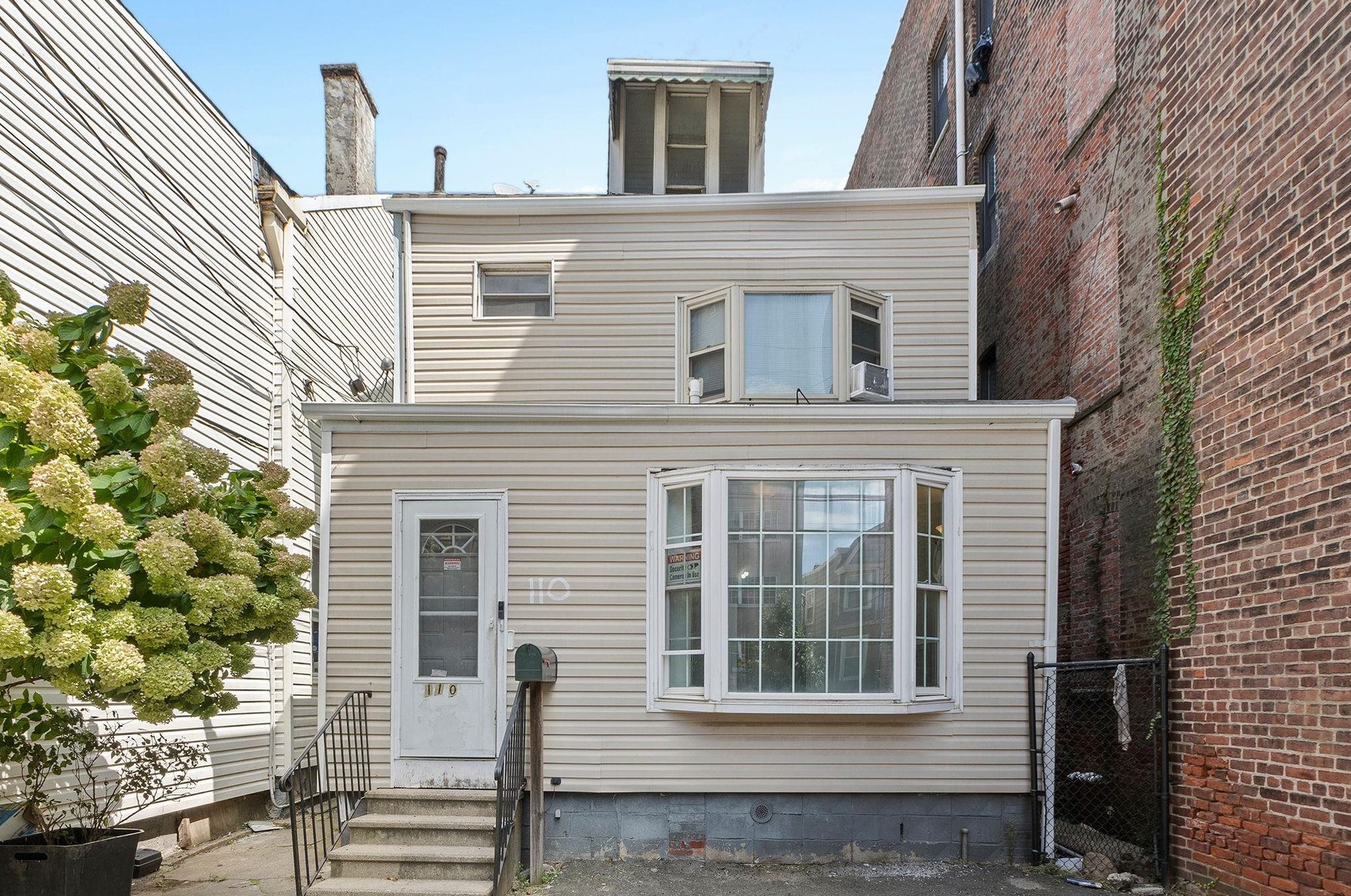 110 Storms Ave, Jersey City, NJ 07306