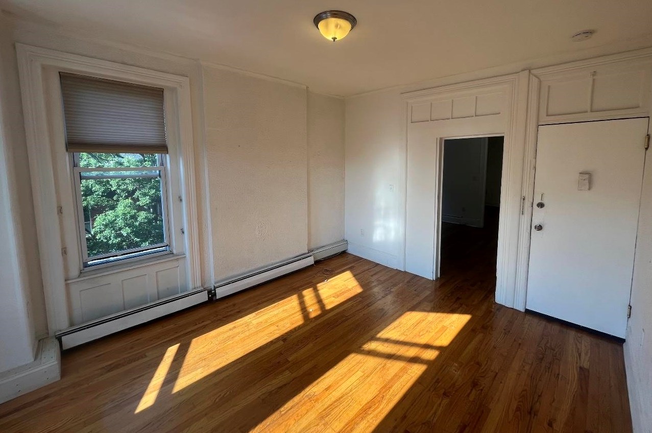118 Erie St #3, Jersey City, NJ 07302