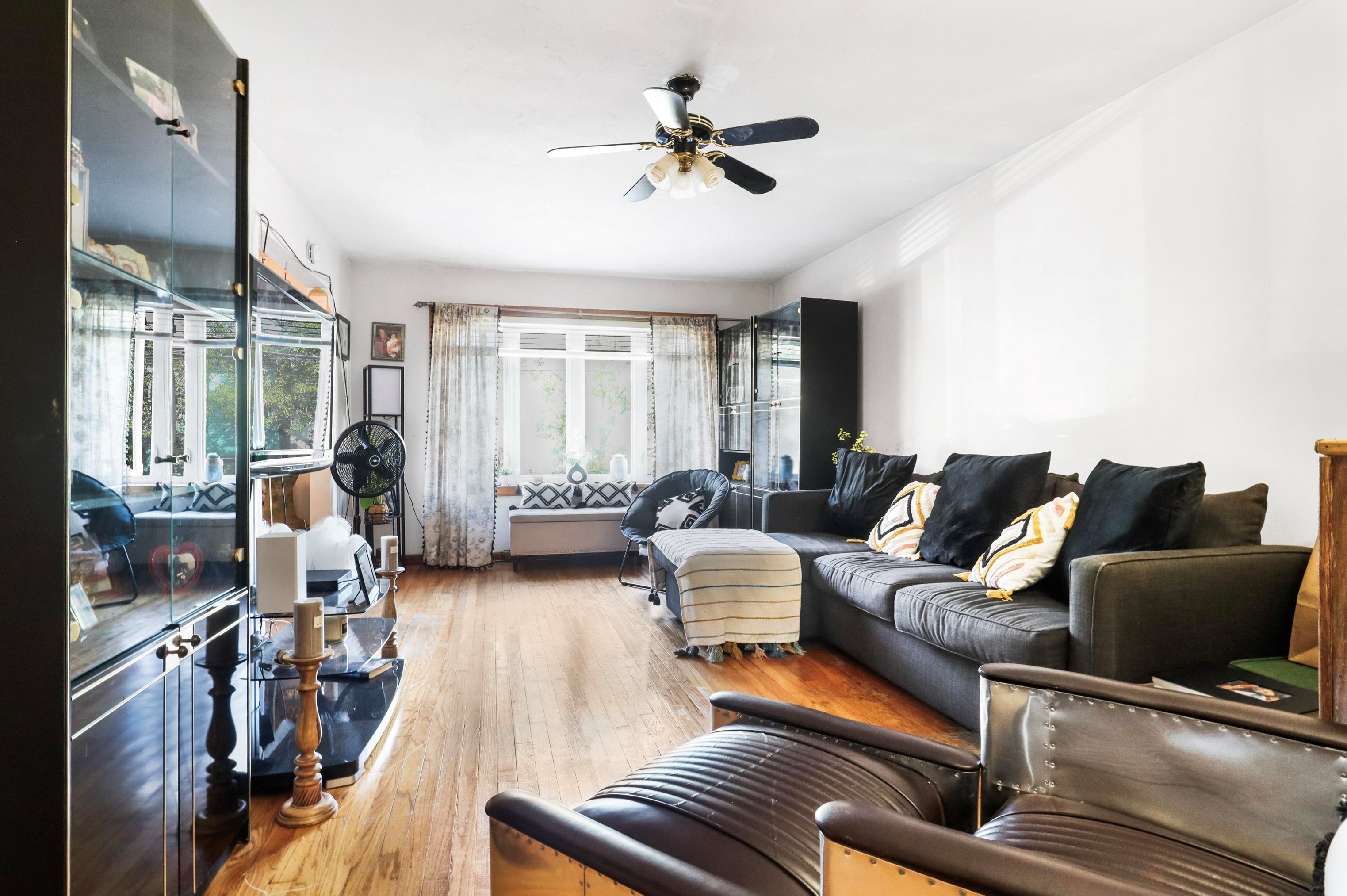 141 Danforth Ave, Jersey City, NJ 07305-2627