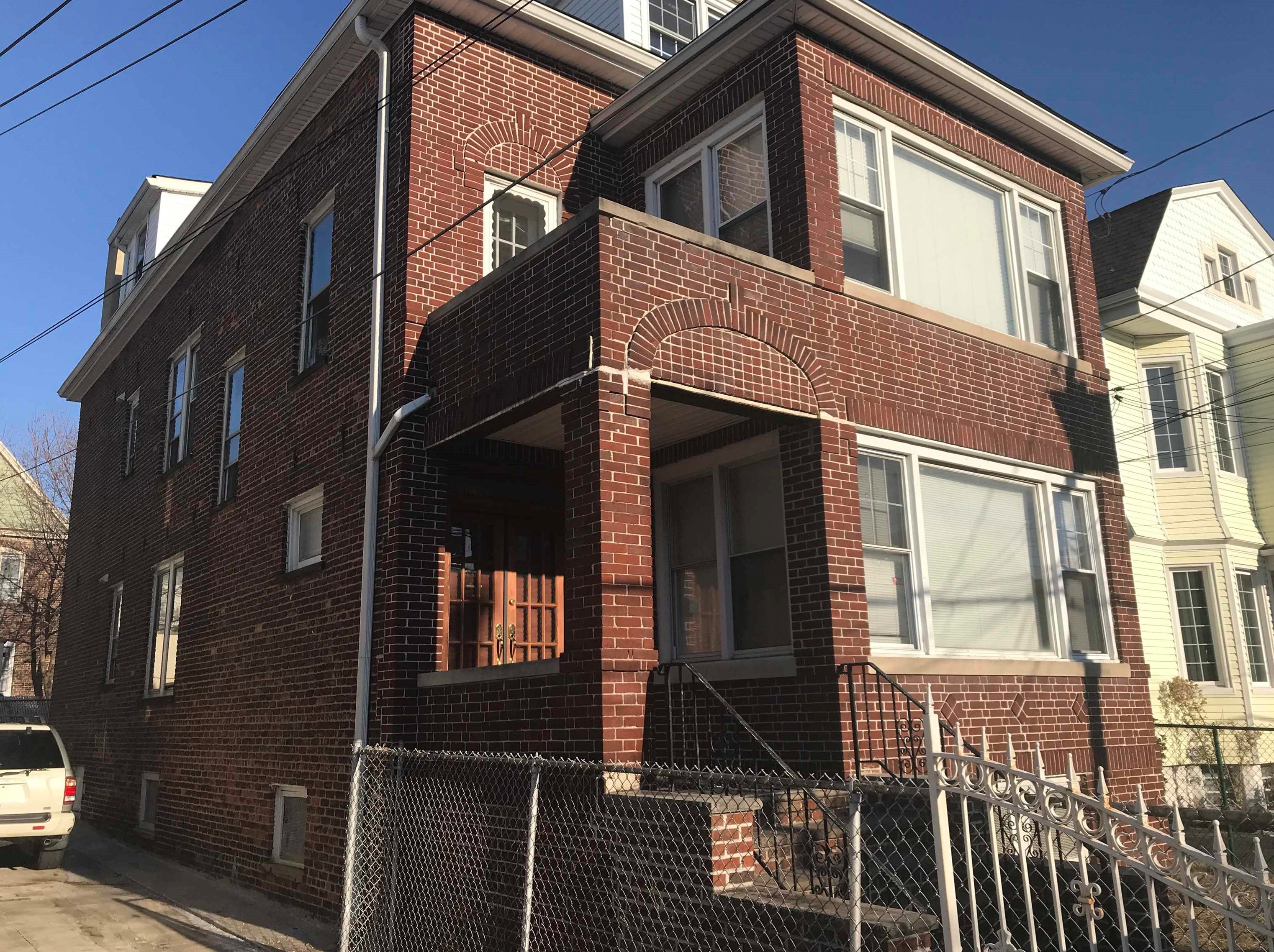 56 Warner Ave, Jersey City, NJ 07305