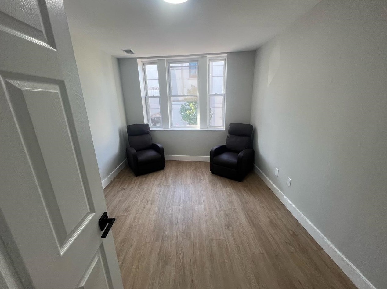 434 Side Ave, Jersey City, NJ 07304-1426