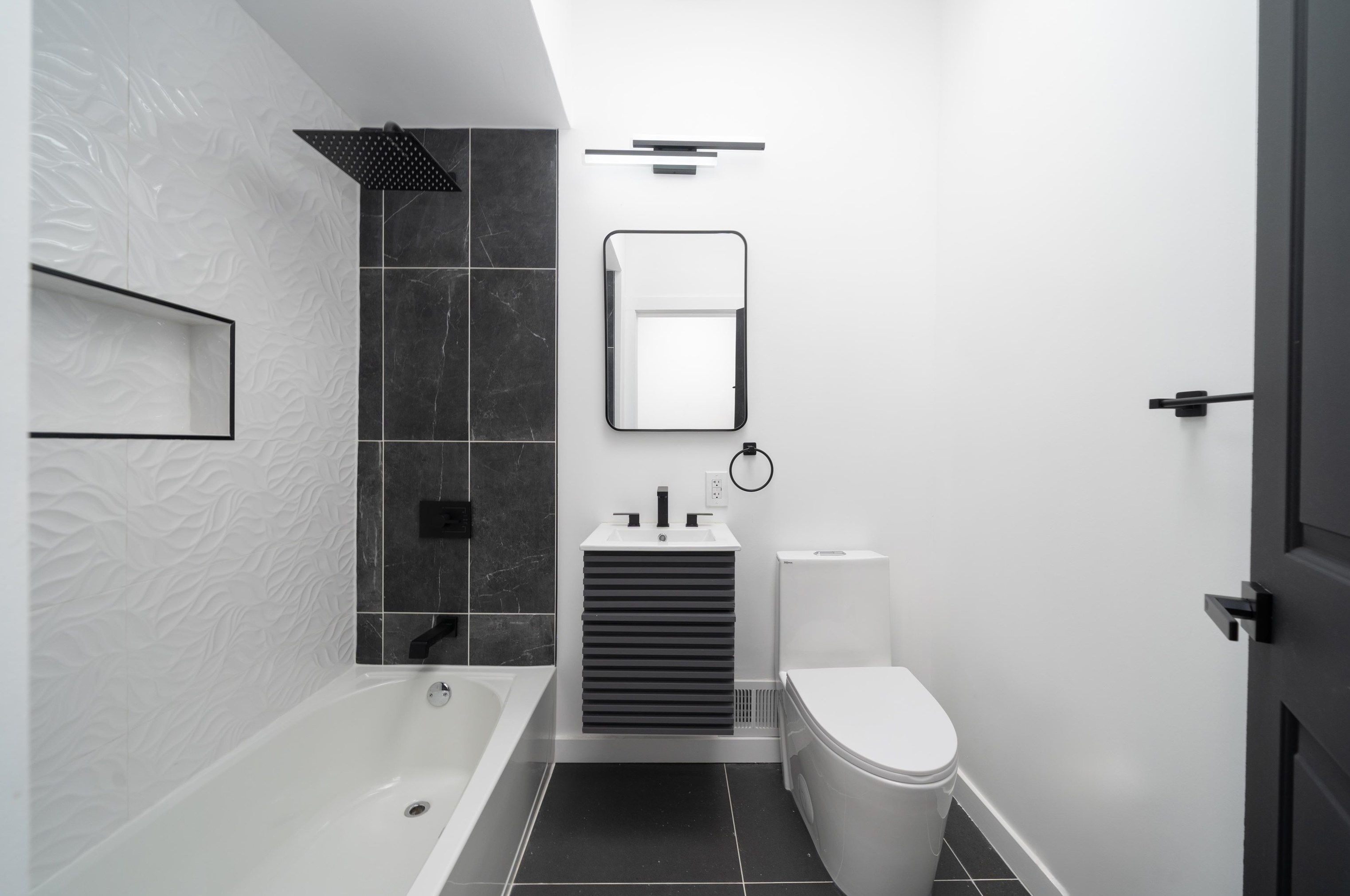 189 Claremont Ave, Jersey City NJ  07305-3623 exterior