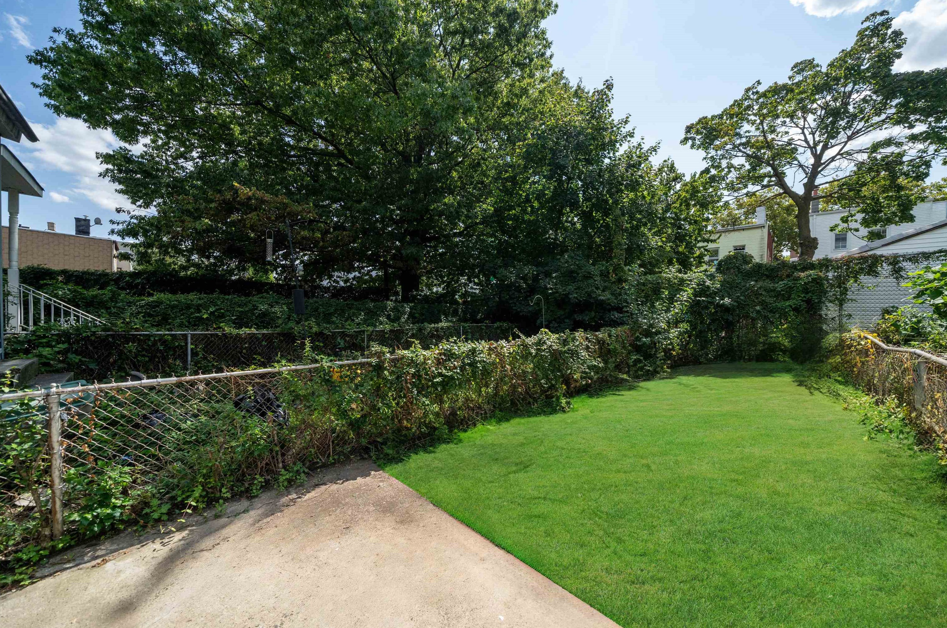 189 Claremont Ave, Jersey City NJ  07305-3623 exterior