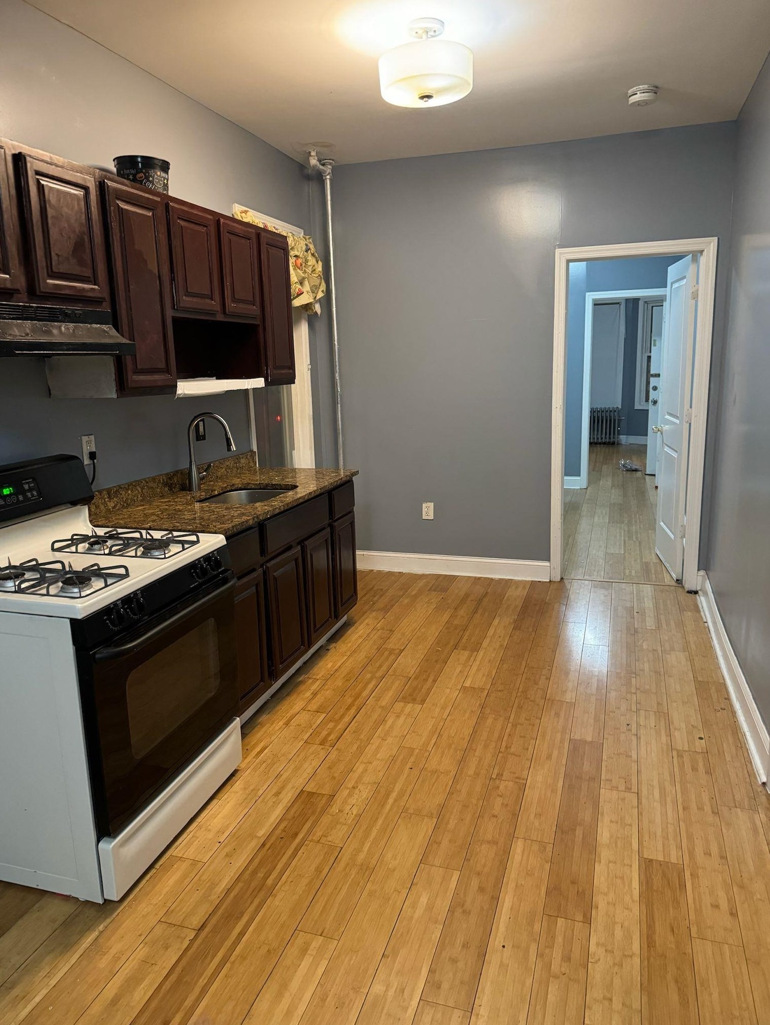 268 Virginia Ave, Jersey City, NJ 07304-1470