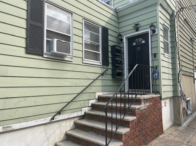 51 Ravine Ave, Jersey City, NJ 07307-2334