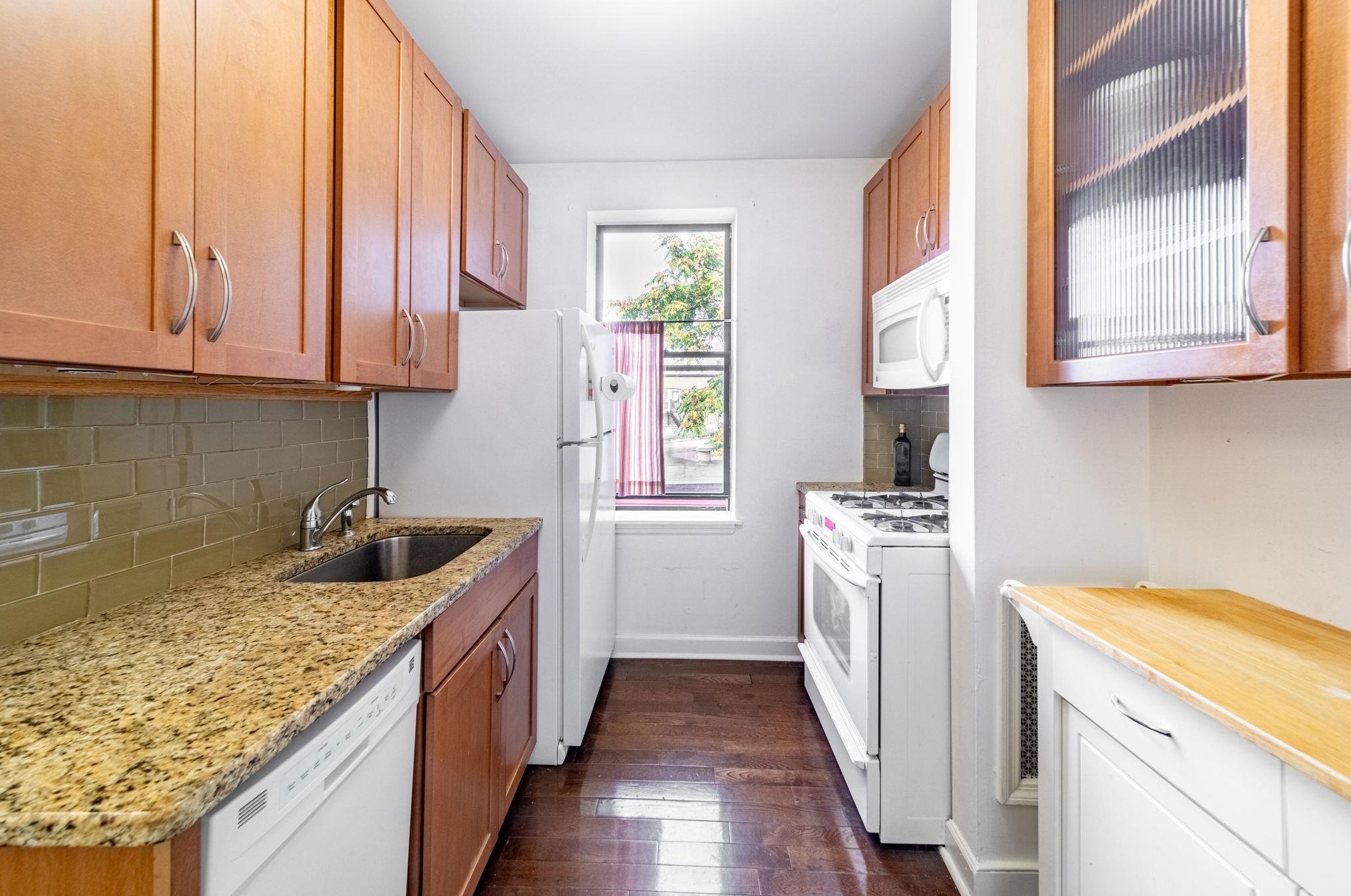 42 Van Wagenen Ave #15, Jersey City, NJ 07306