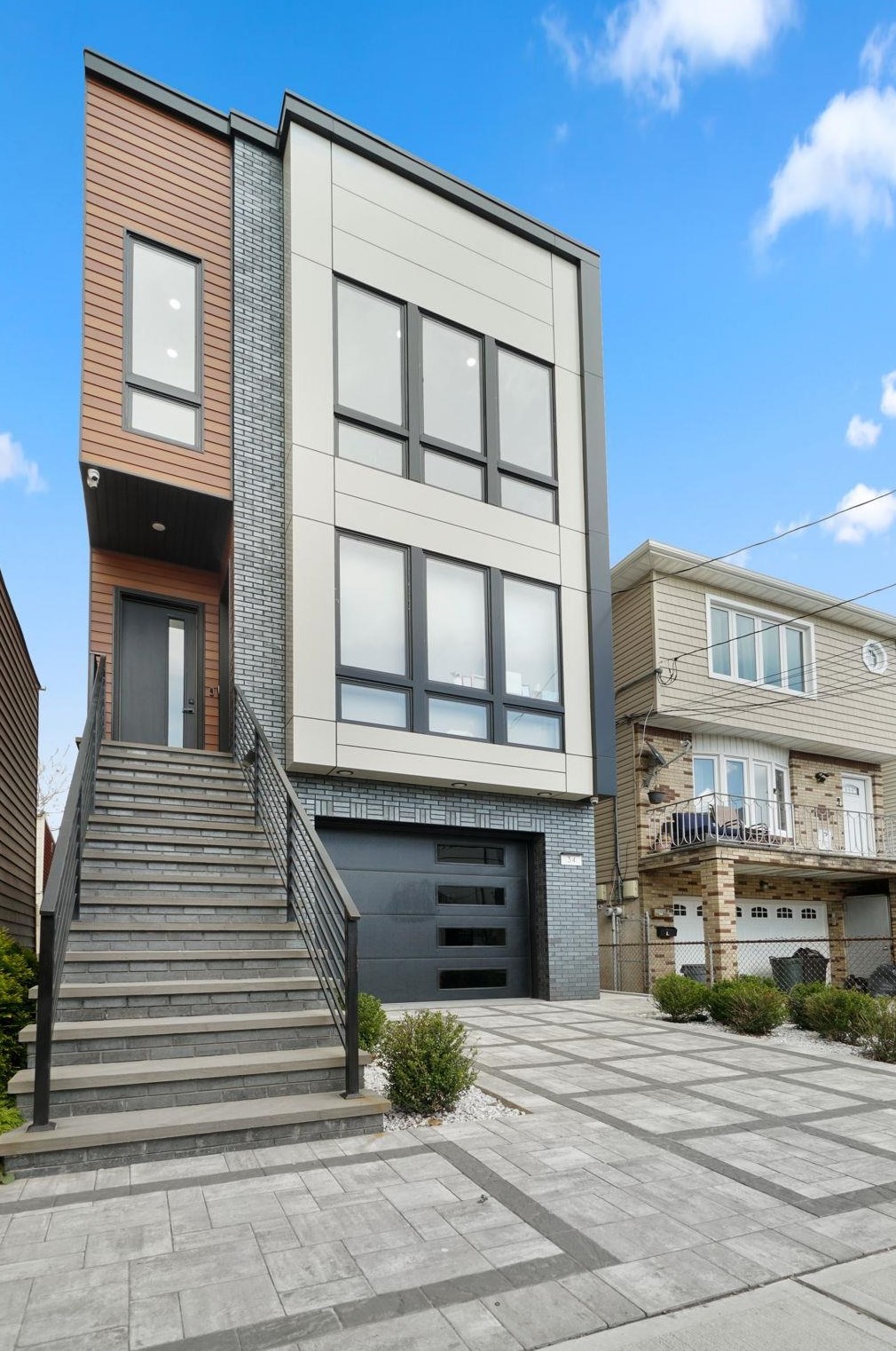 34 Leonard St, Jersey City NJ 07307-2524 exterior