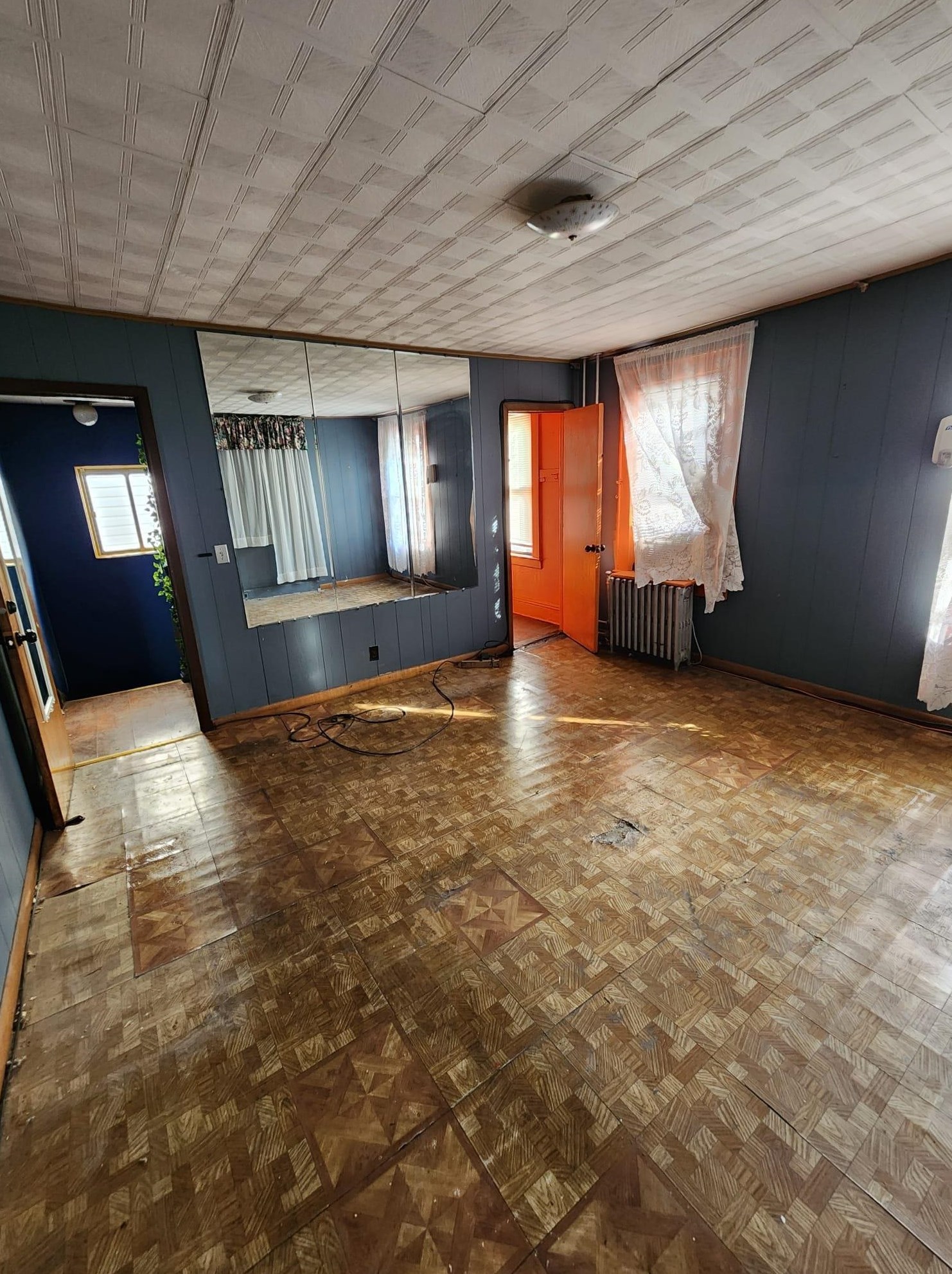 318 Claremont Ave, Jersey City NJ  07305-3622 exterior