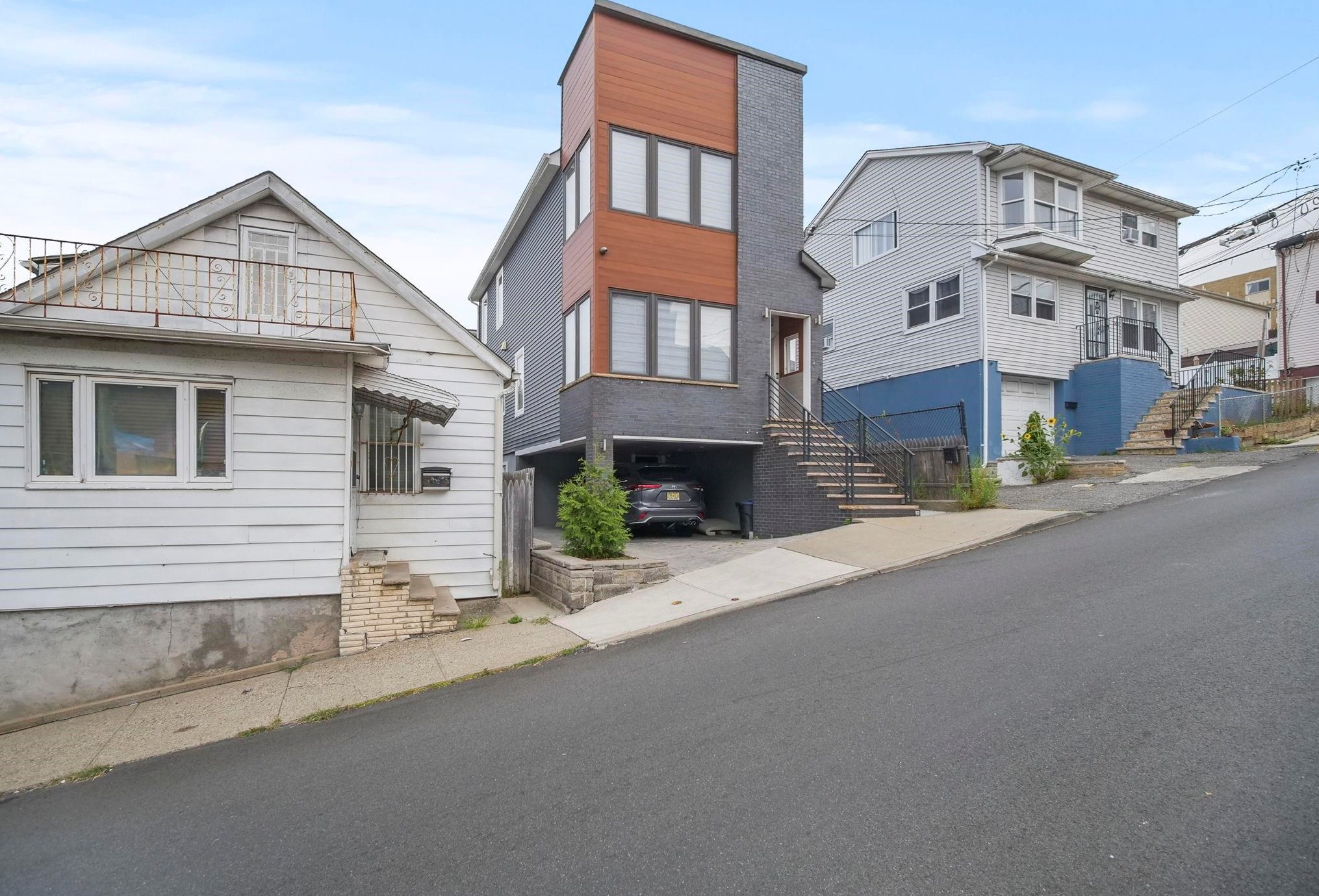 1504 70th St, North Bergen, NJ 07047