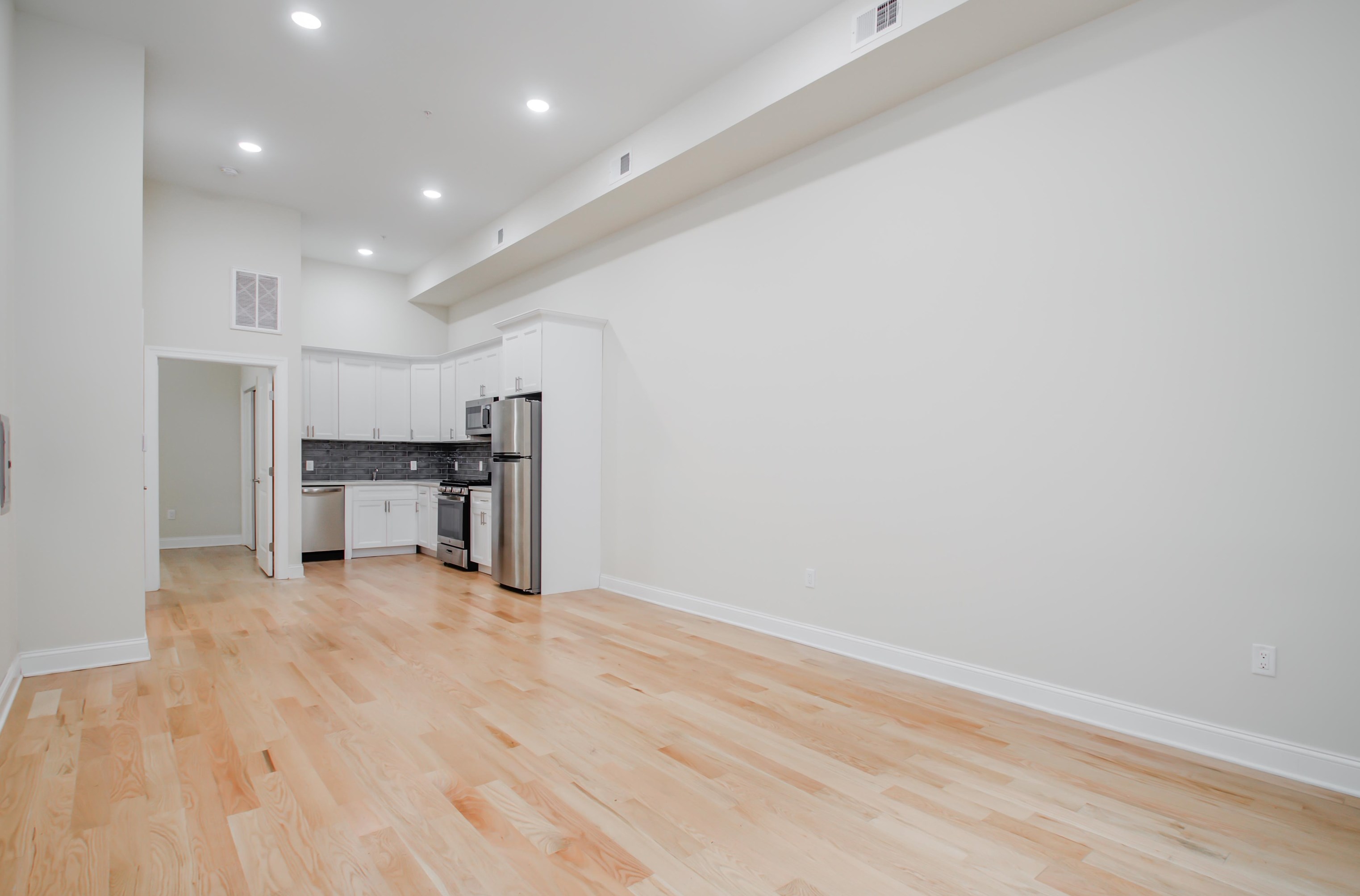419 Broadway #5, Bayonne, NJ 07002