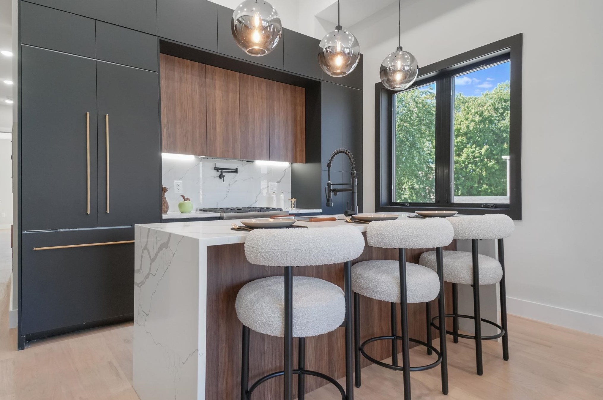 15 Zabriskie St #2, Jersey City, NJ 07307