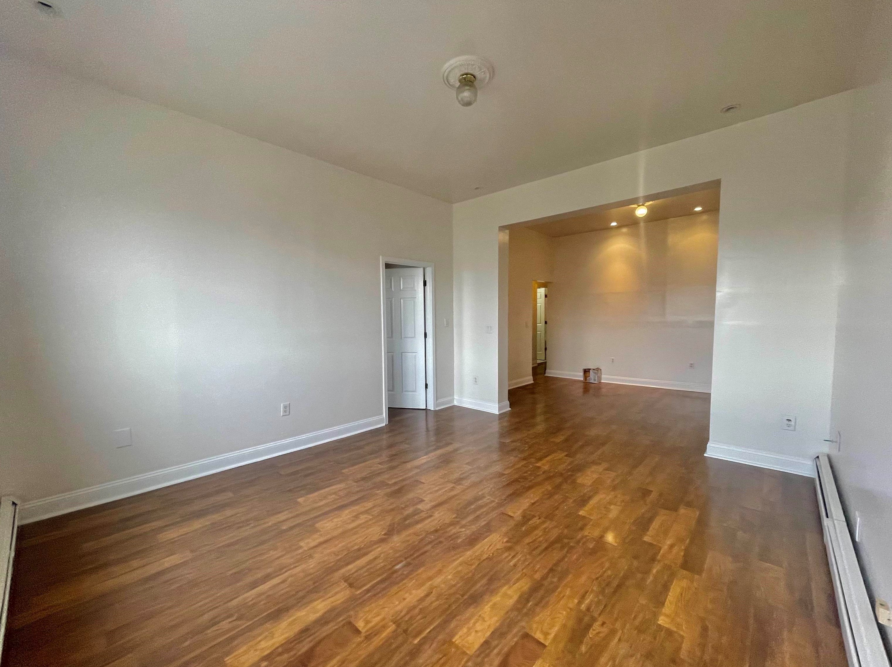 481 Ave E #2, Bayonne, NJ 07002