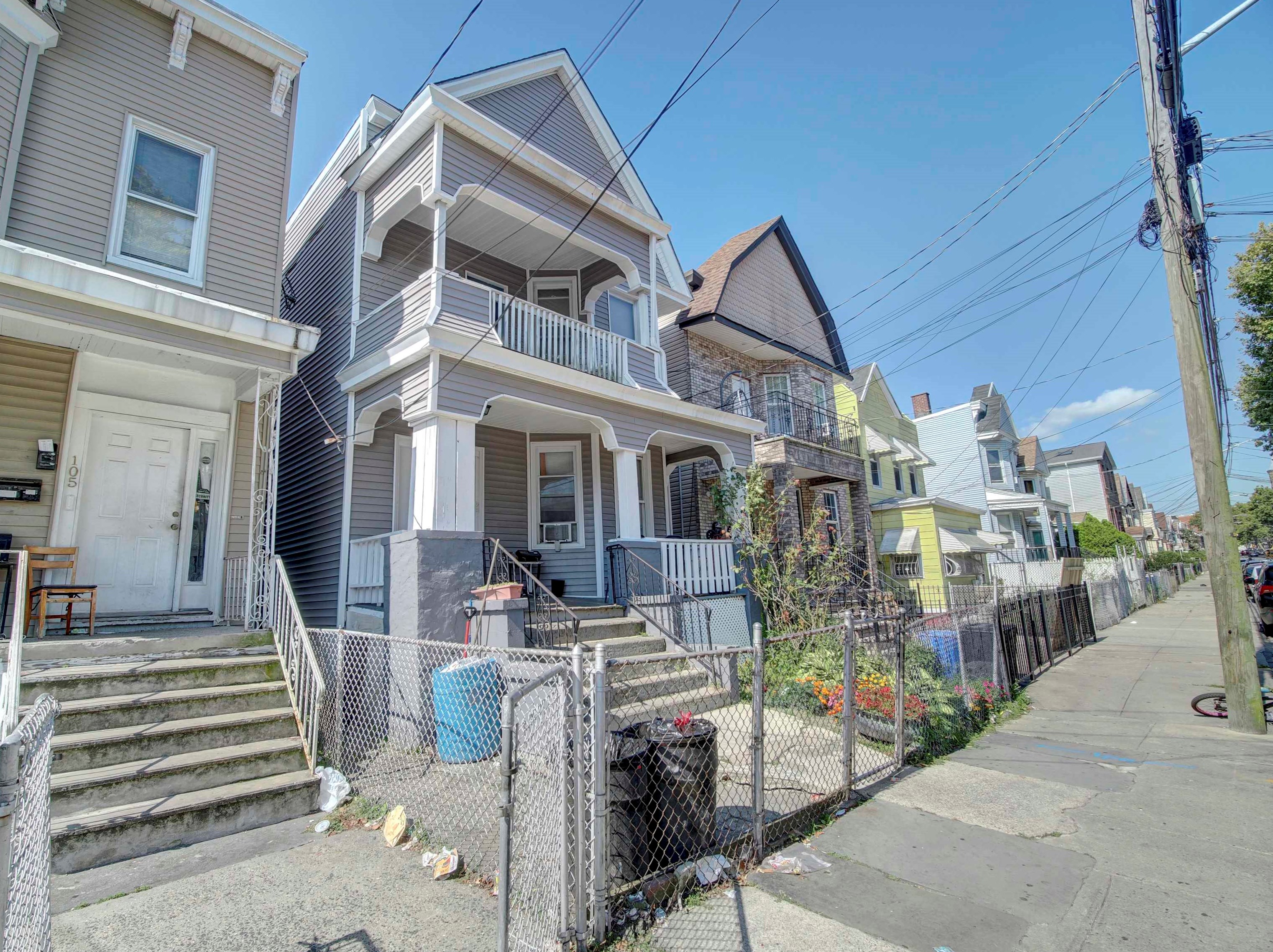 107 Bidwell Ave, Jersey City, NJ 07305