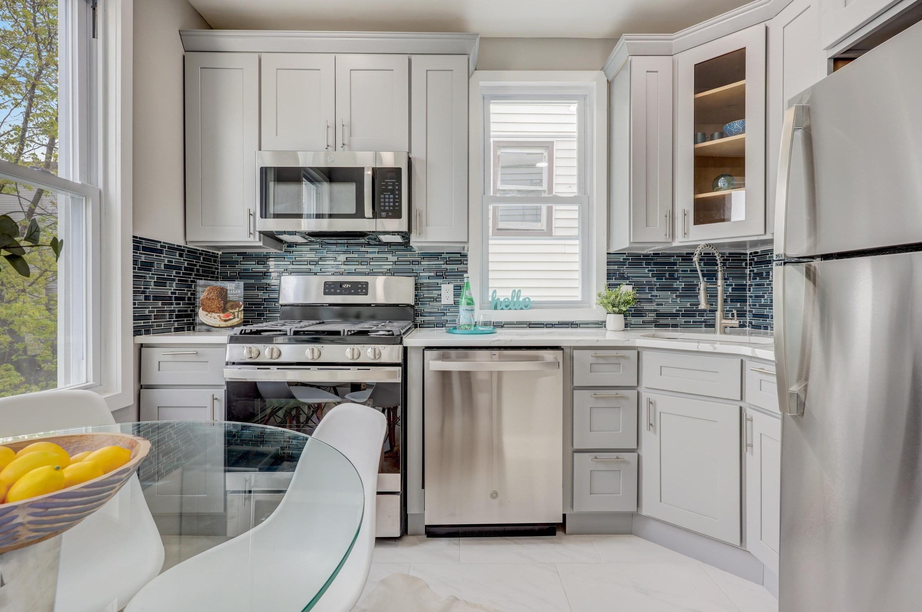 280 Claremont Ave, Jersey City, NJ 07305-1635