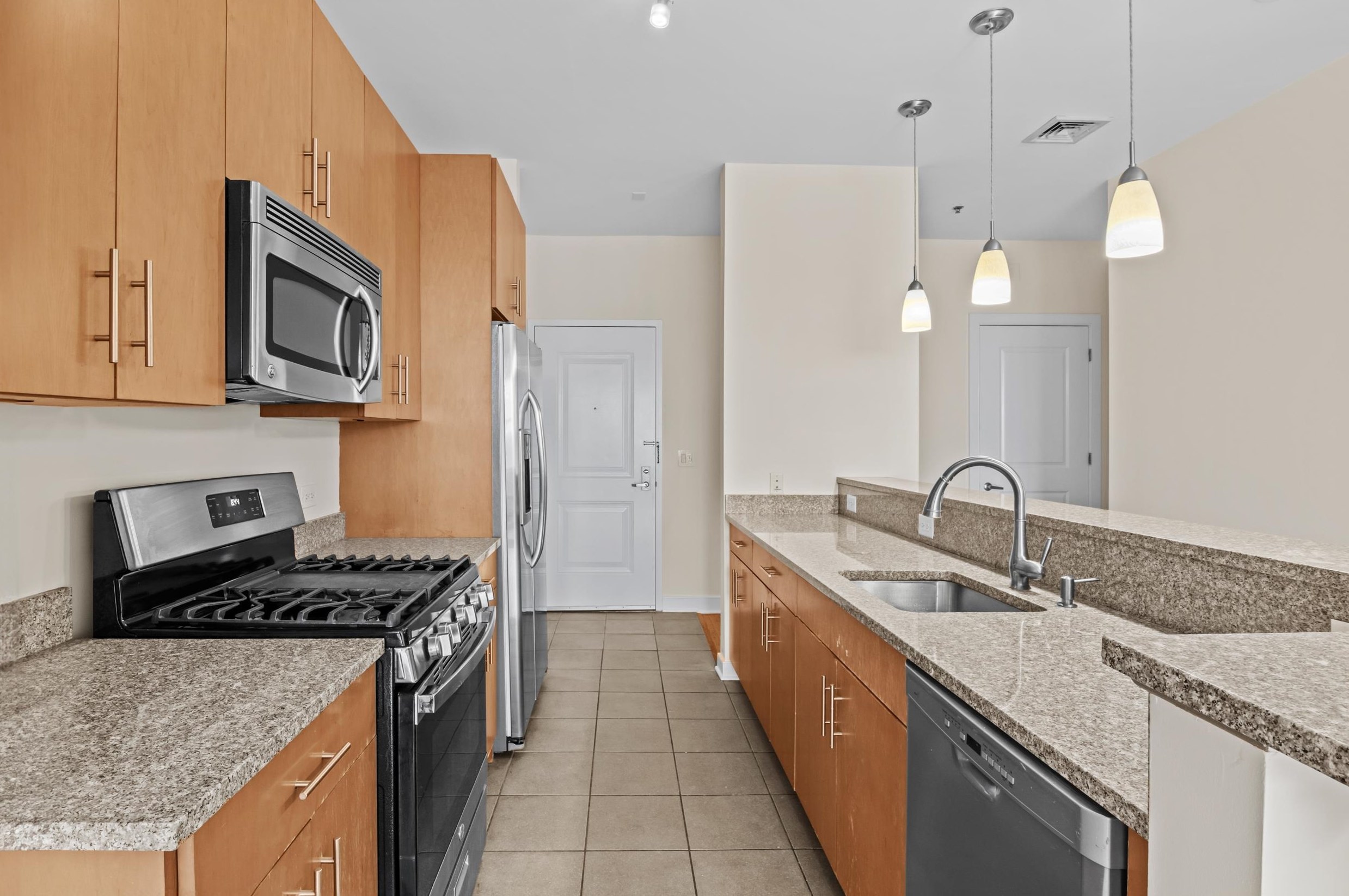 172 Culver Ave #608, Jersey City, NJ 07305