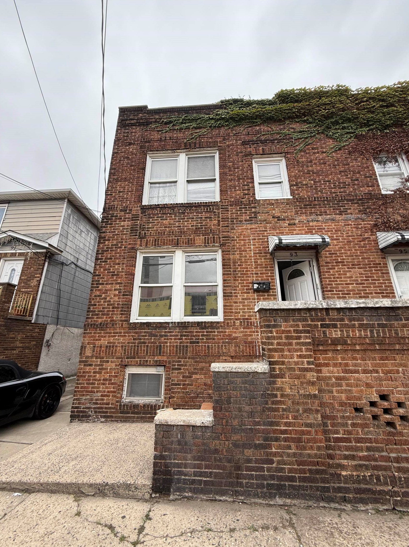 93 Ave E #1, Bayonne, NJ 07002