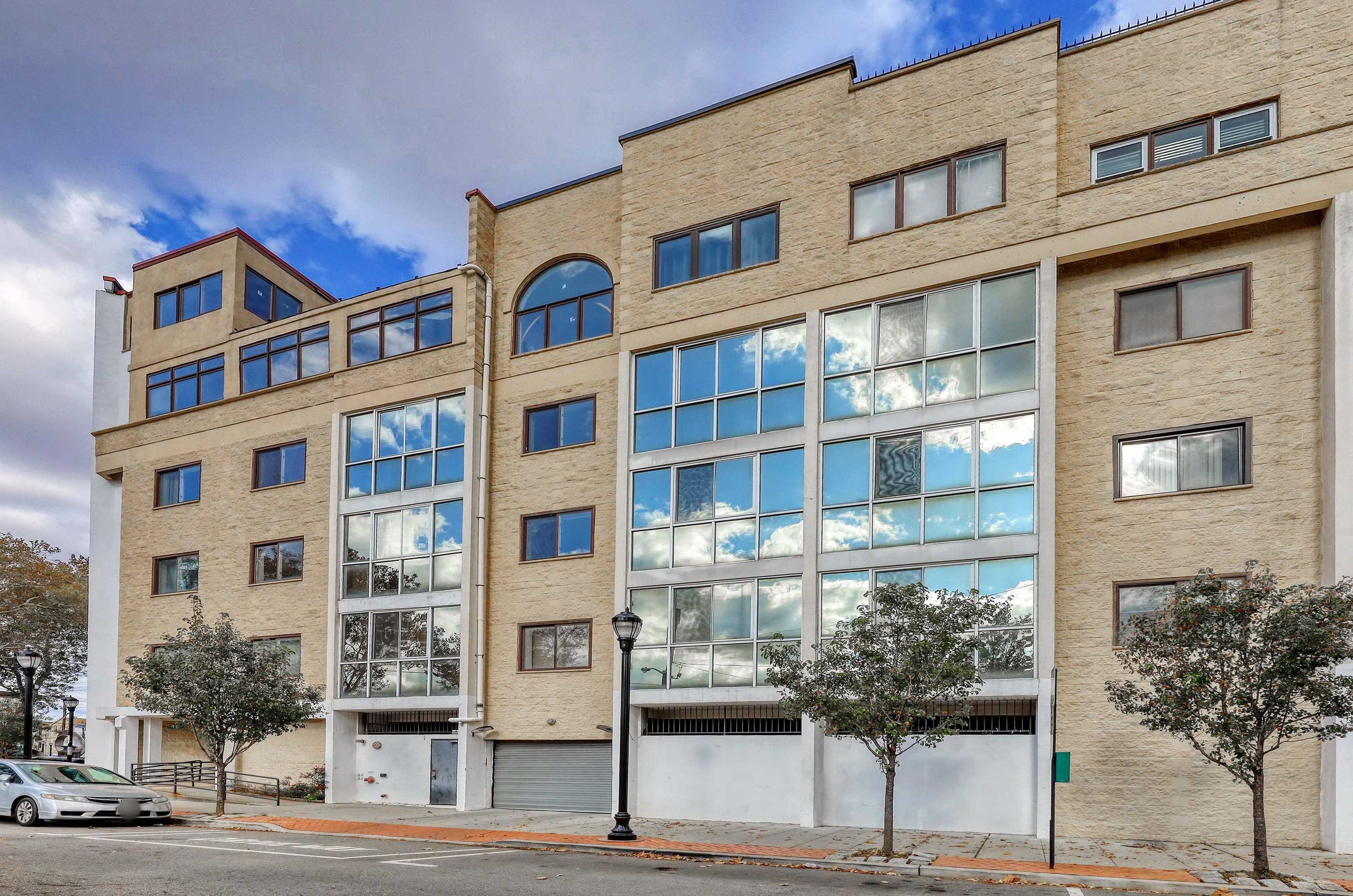 200 Paterson Plank Rd #504, Tenafly, NJ 07670