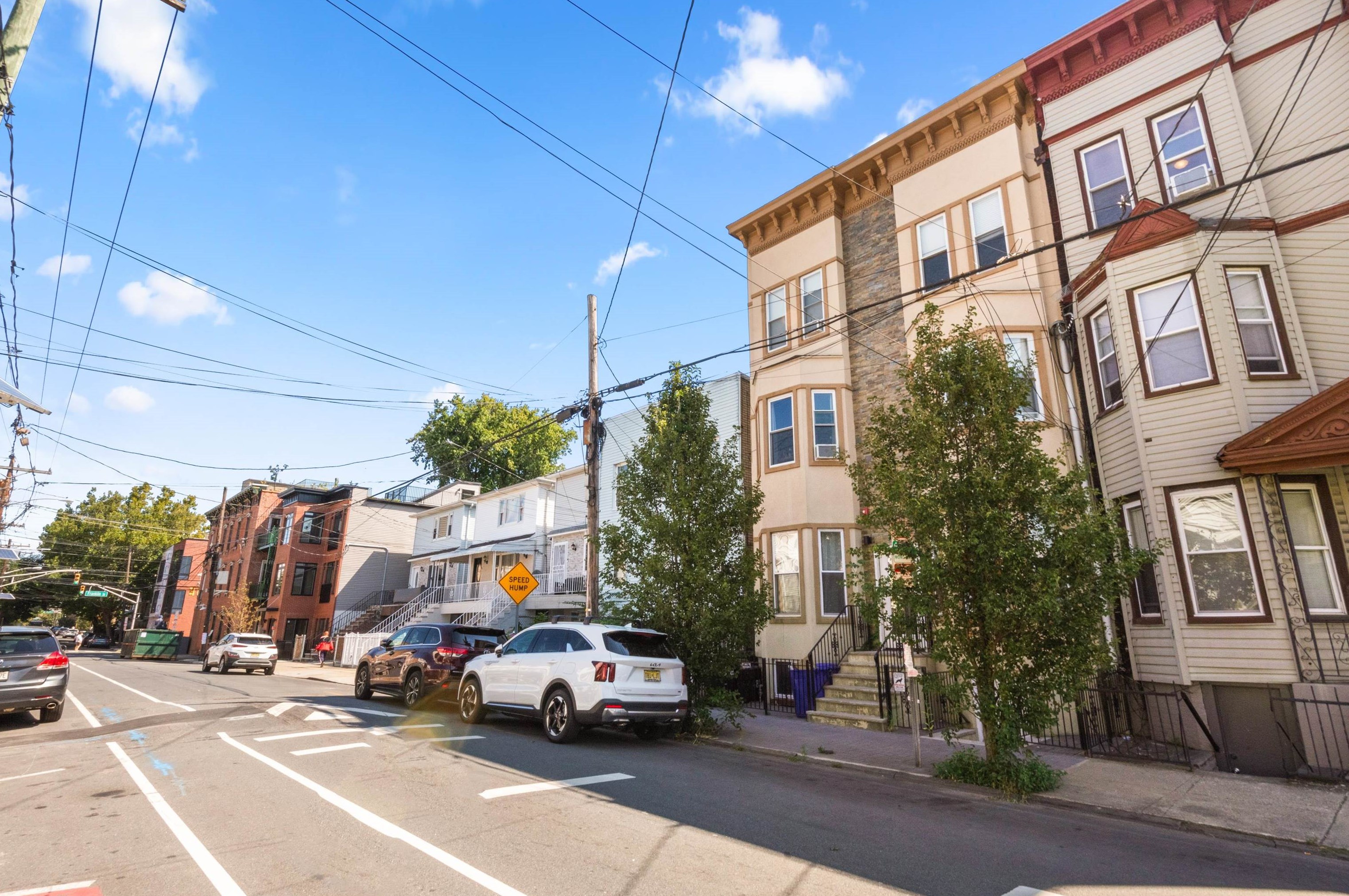 80 Webster Ave #1r, Jersey City, NJ 07307