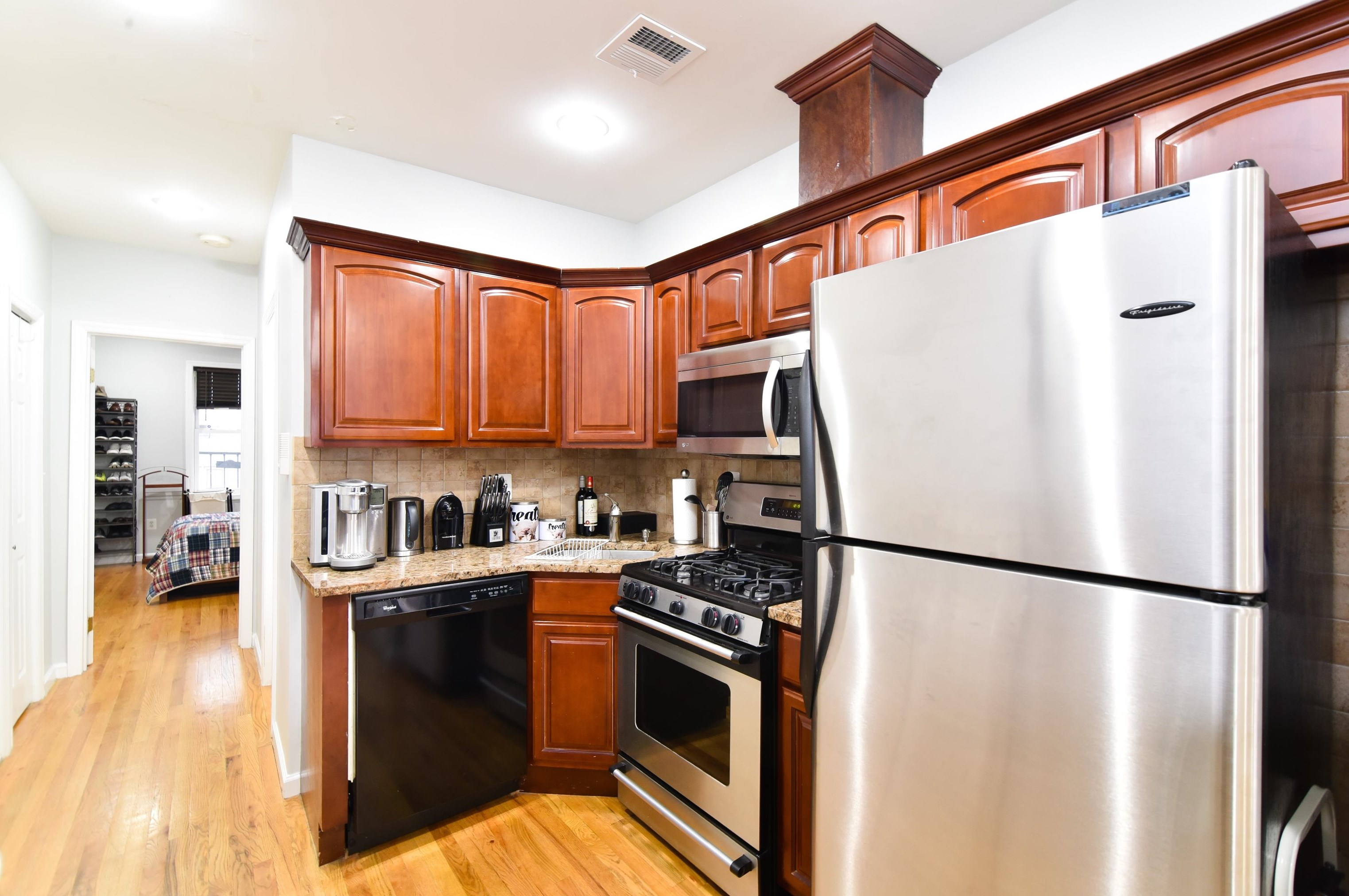 142 Webster Ave, Jersey City, NJ 07307