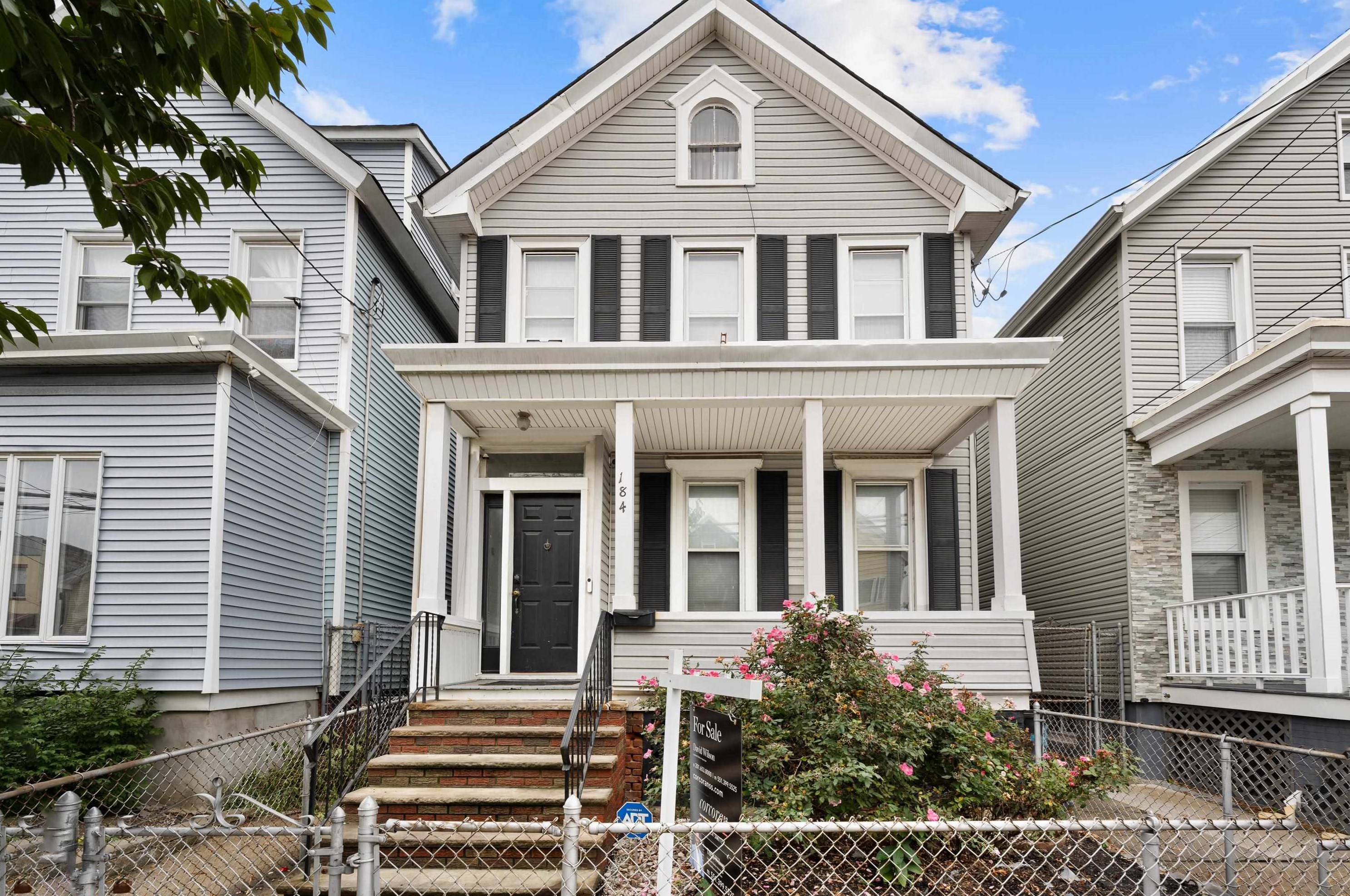 184 Pearsall Ave, Jersey City, NJ 07305