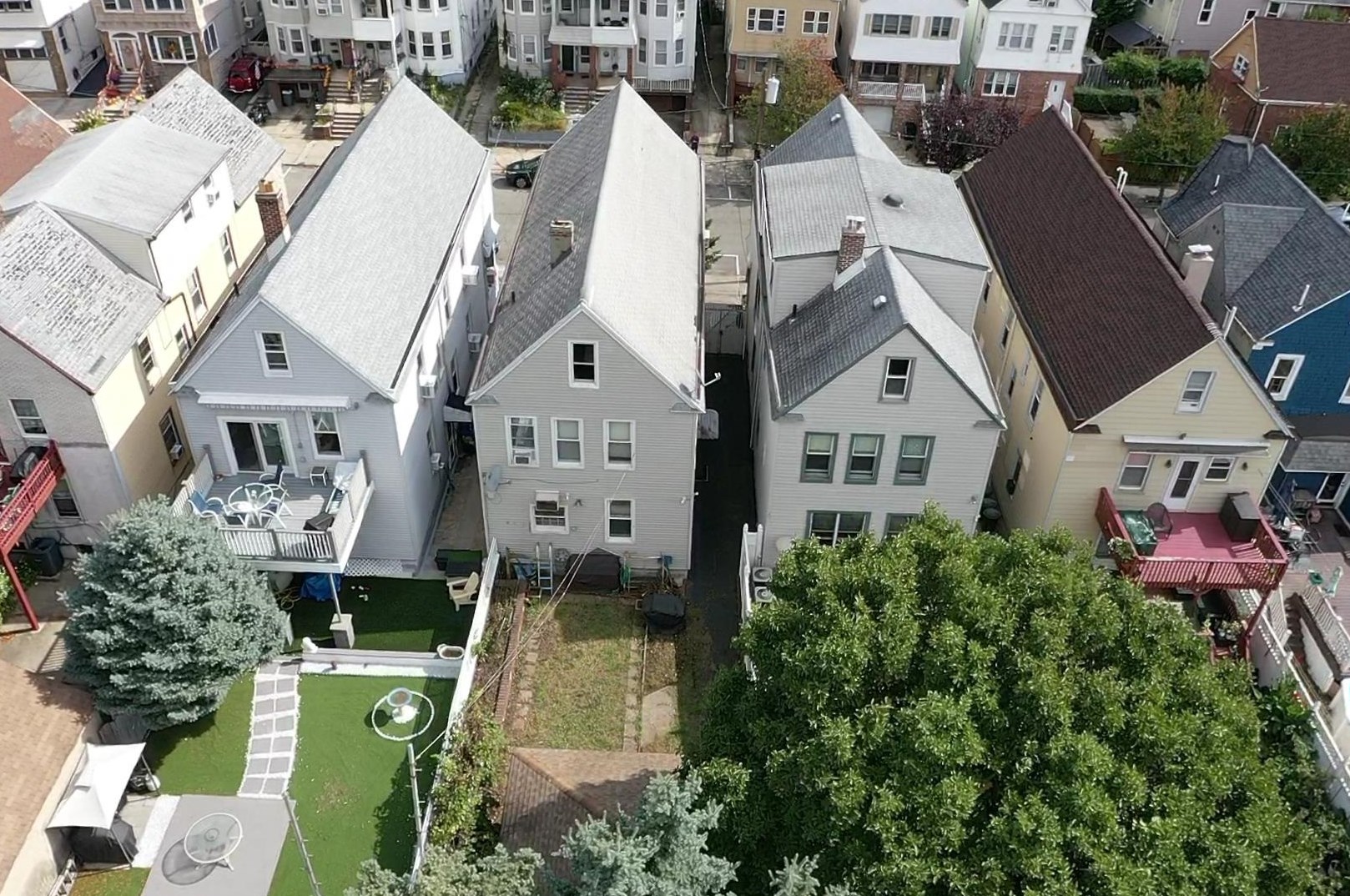 63 Garretson Ave, Bayonne, NJ 07002