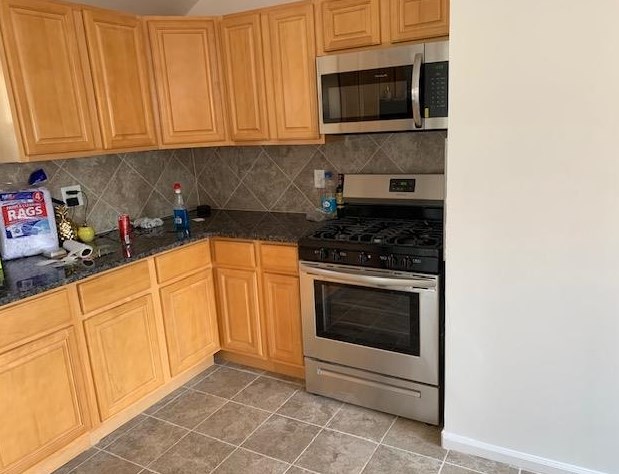 41 Juliette St #2, Bayonne, NJ 07002