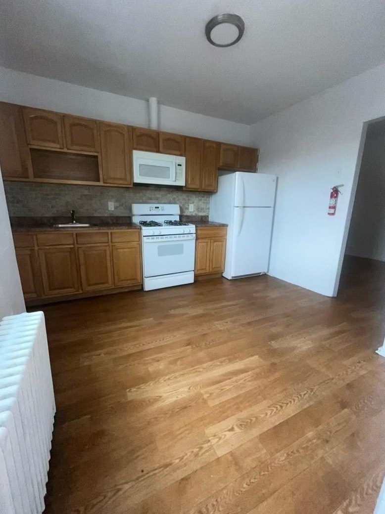 1207 Bergenline Ave #3, Union City, NJ 07087