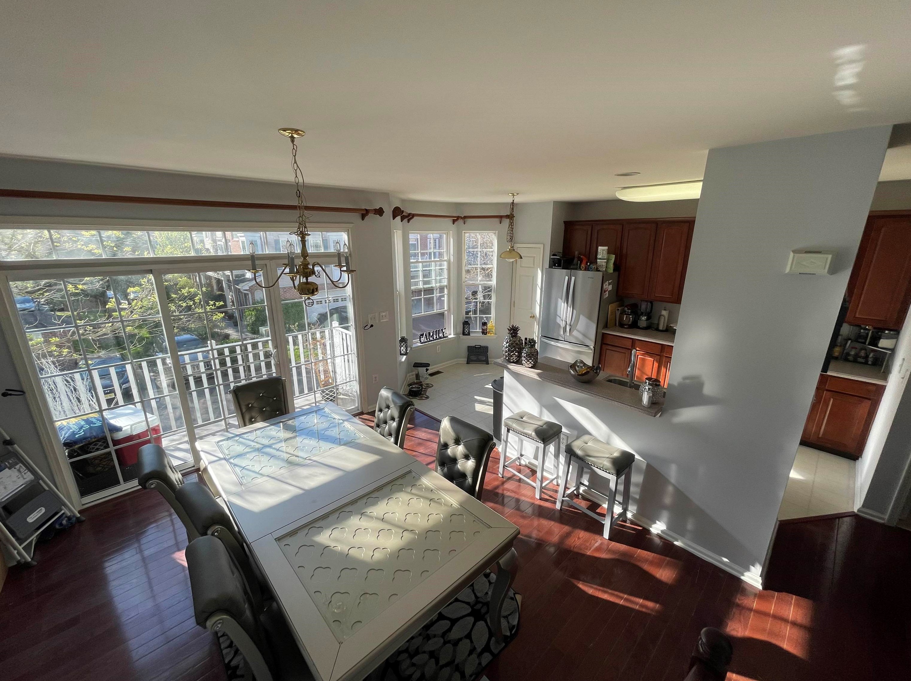 16 Swan Ct, Jersey City, NJ 07305